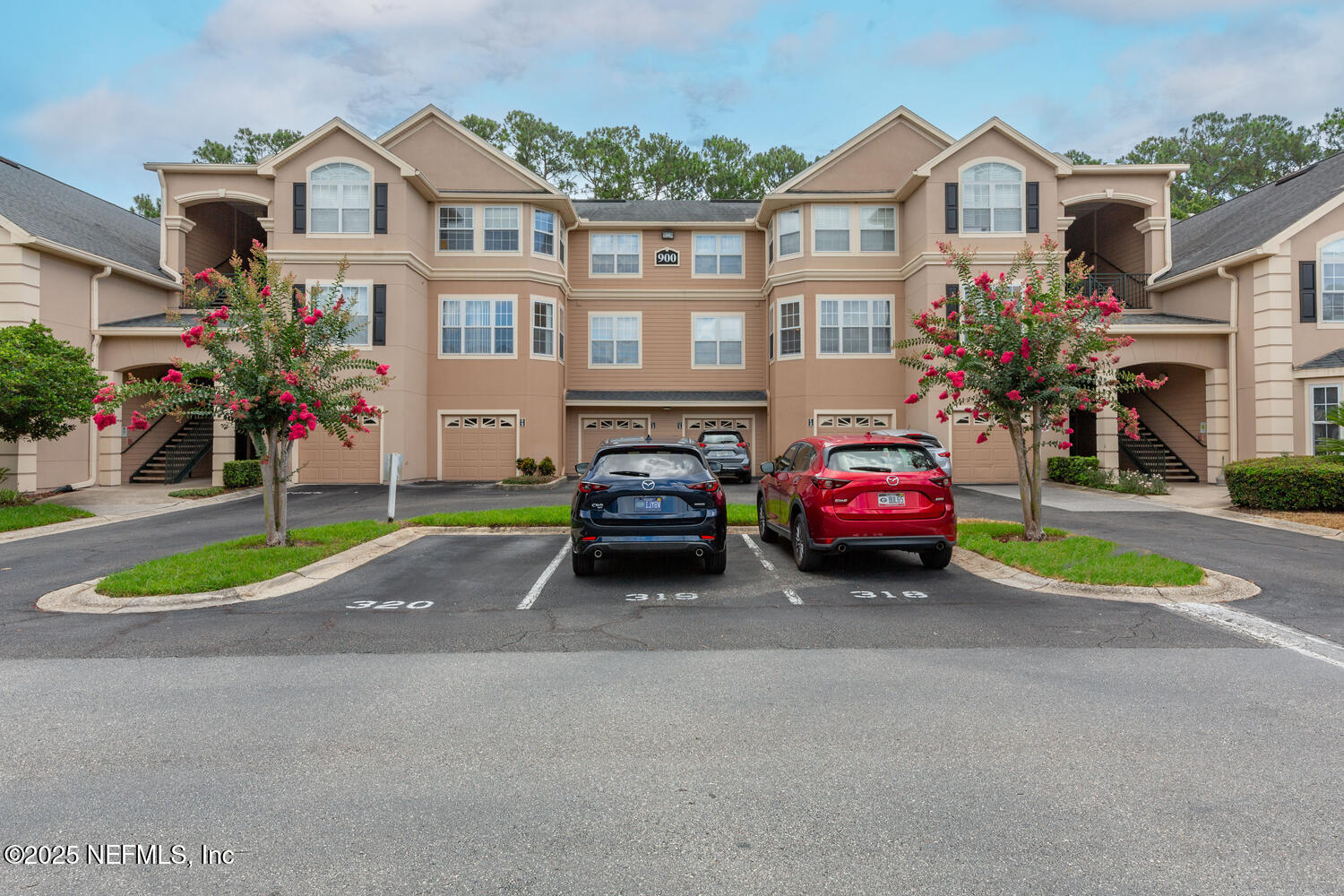 13810 SUTTON PARK Drive N, 915