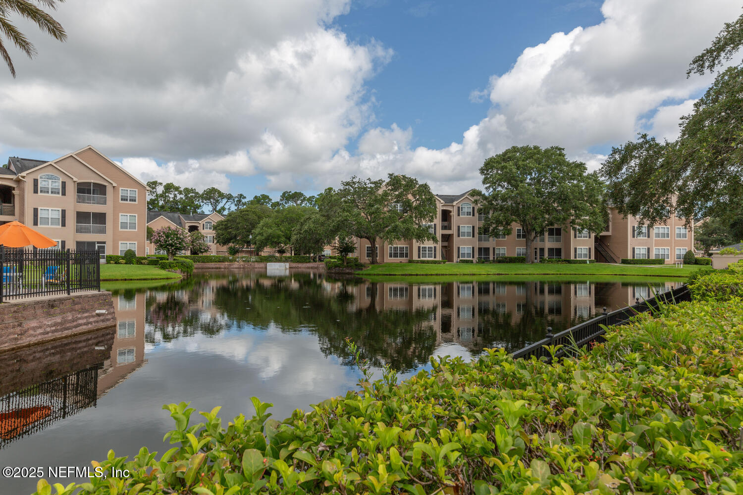 13810 SUTTON PARK Drive N, 915