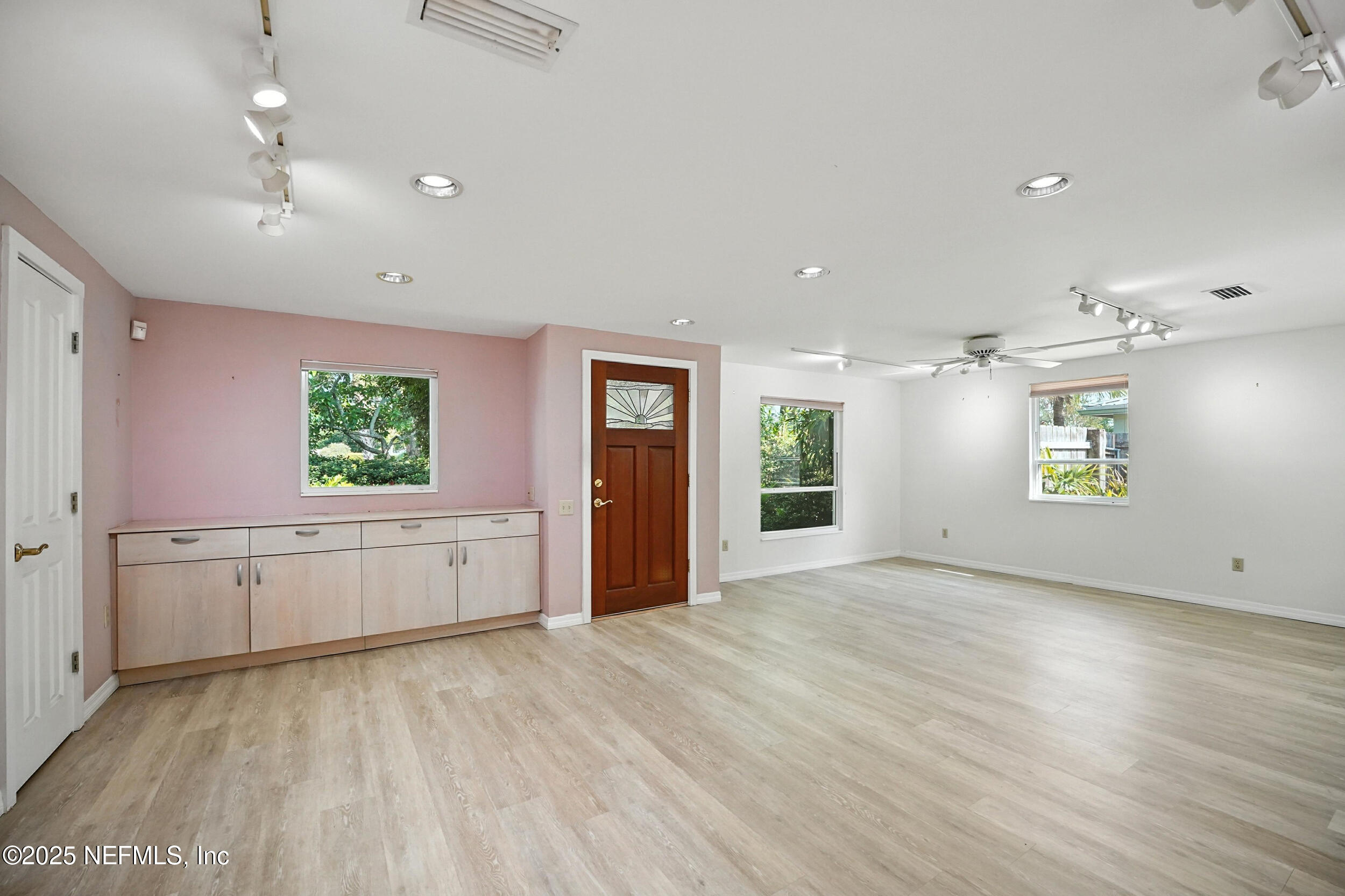 275 NAUTICAL Boulevard S