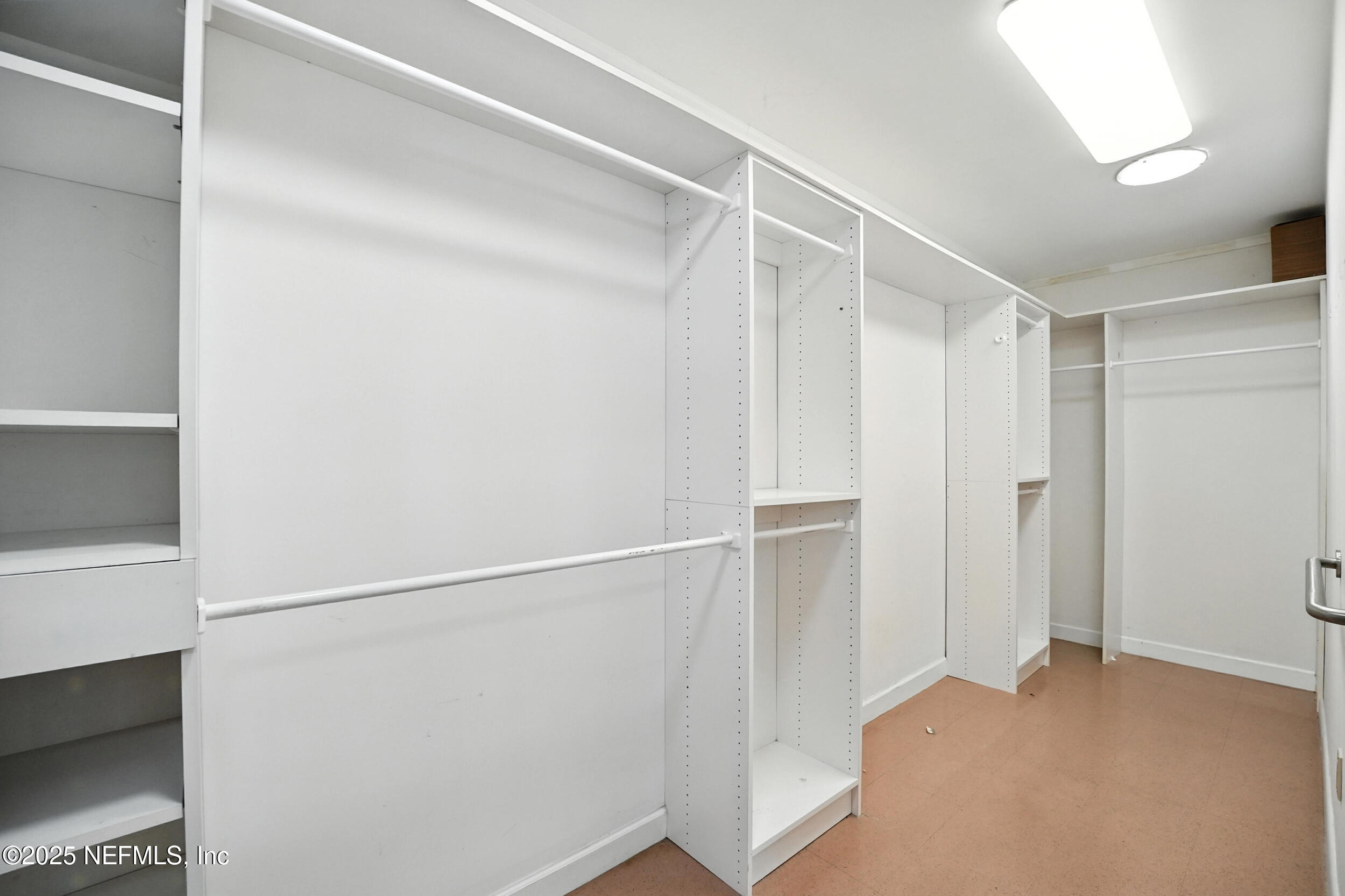 275 NAUTICAL Boulevard S