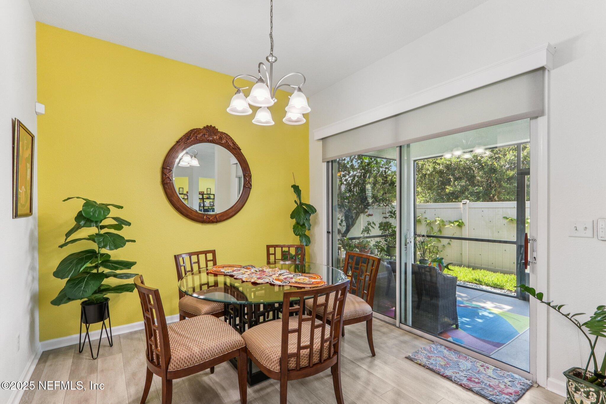 44 WESTON Circle