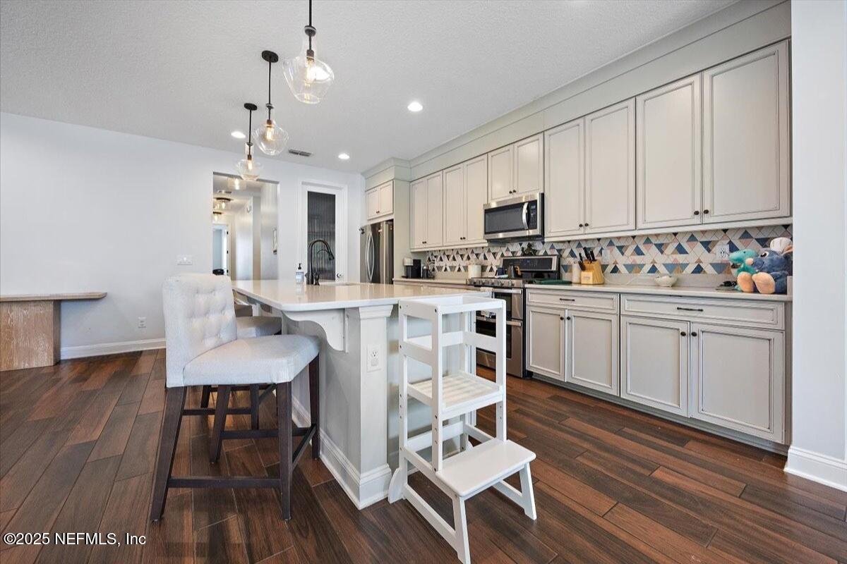 94 CABOT Place, St. Johns
