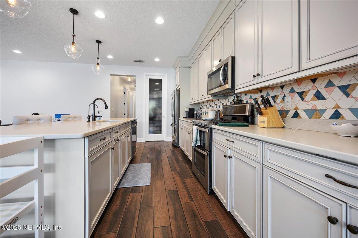 94 CABOT Place, St. Johns
