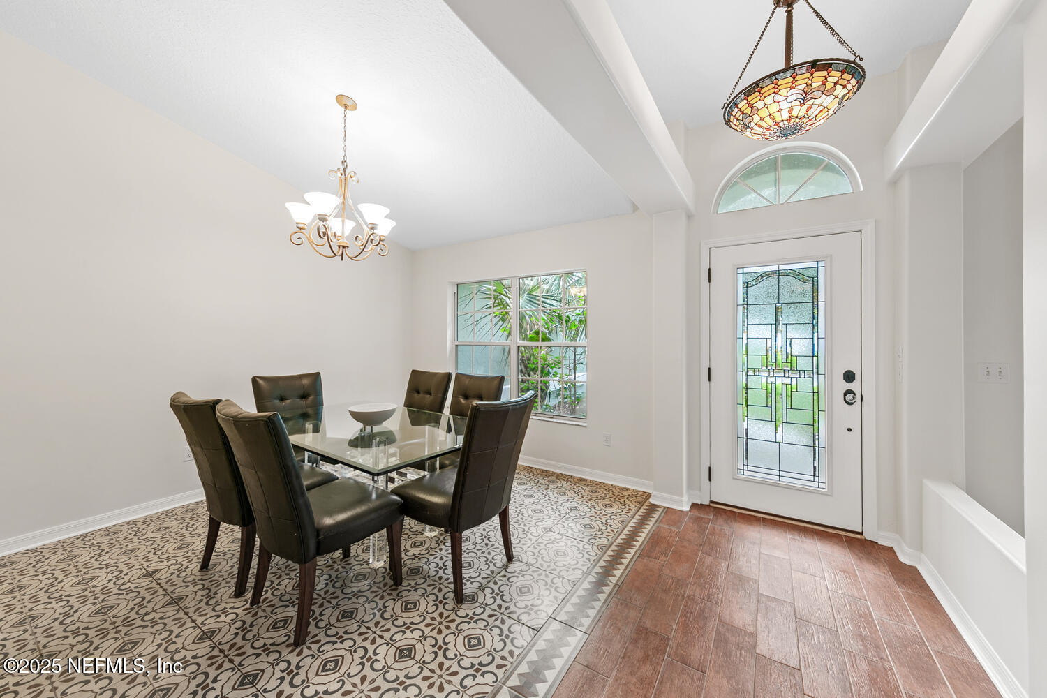 213 SEAMIST Court