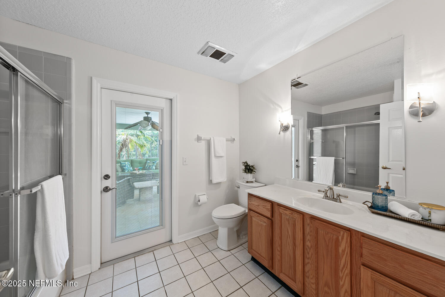 213 SEAMIST Court