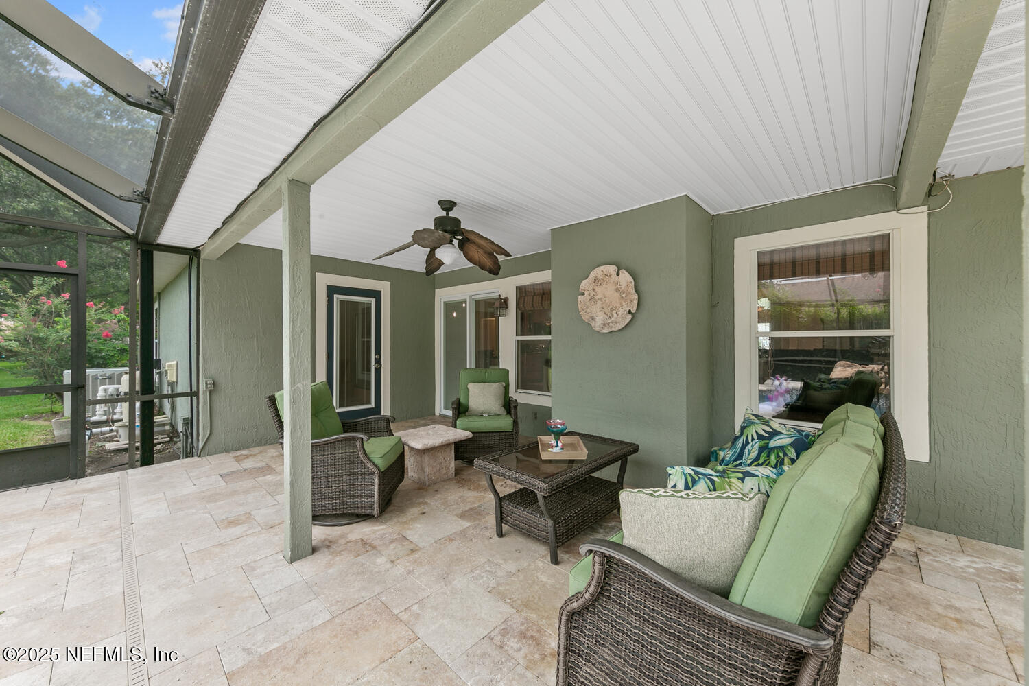213 SEAMIST Court