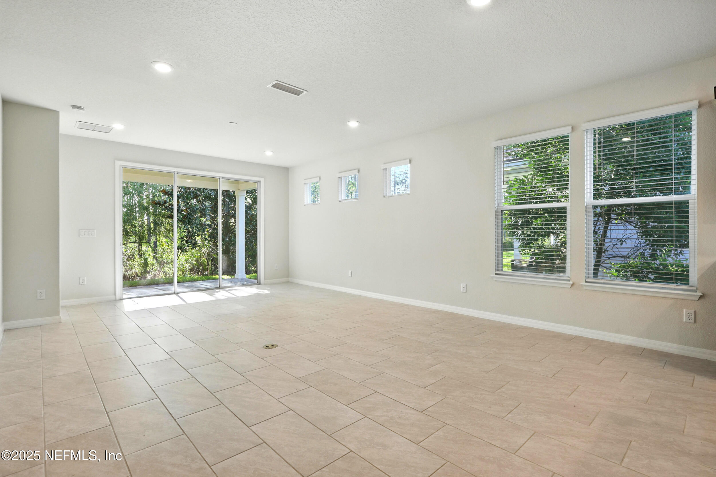 101 GLENHURST Avenue