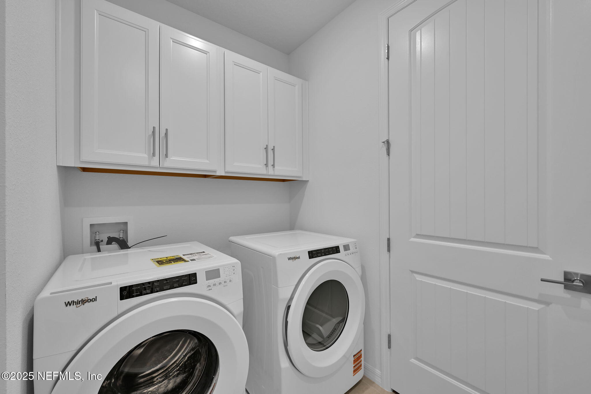 208 CURVED BAY Trail