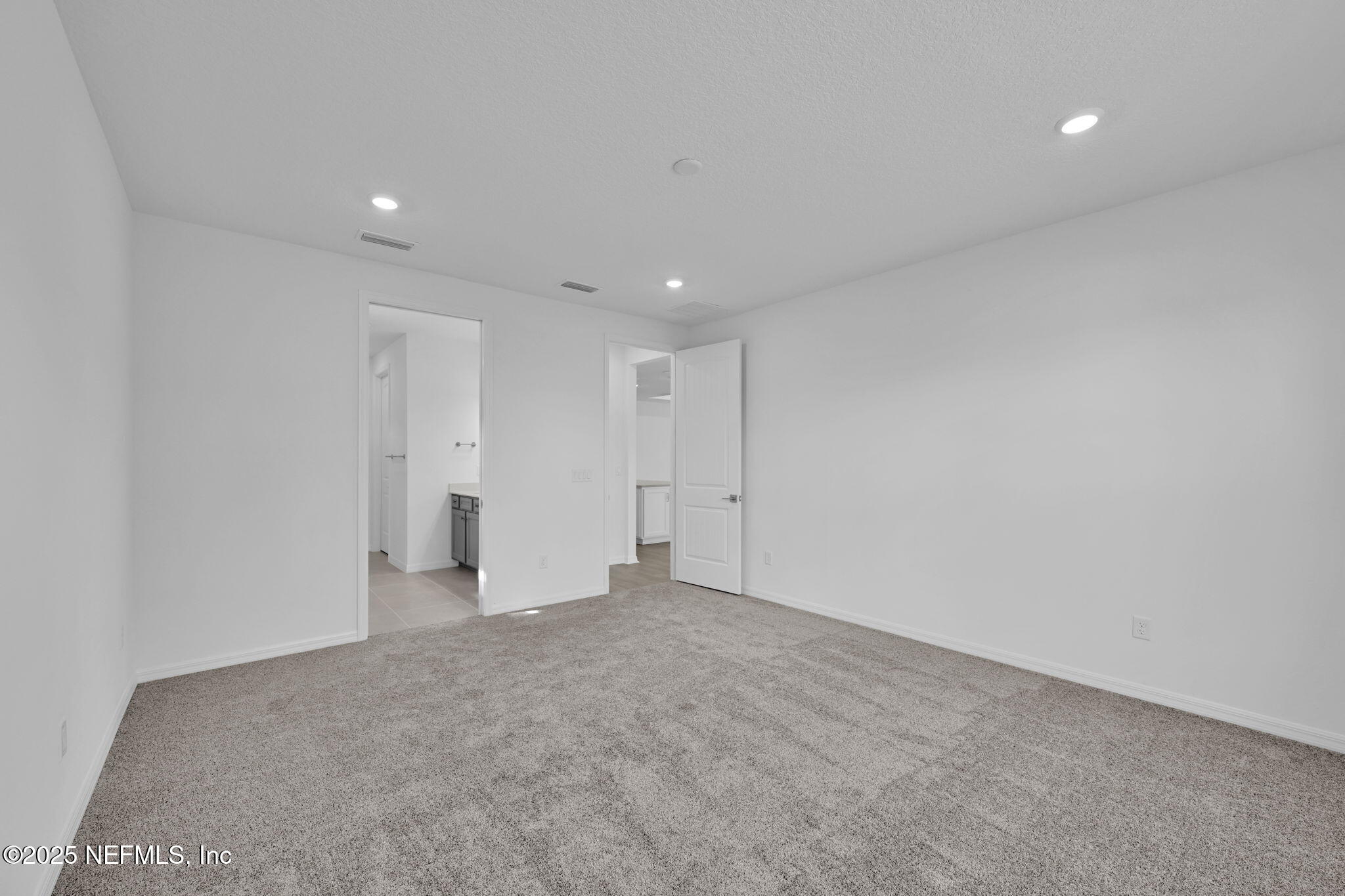 271 CURVED BAY Trail