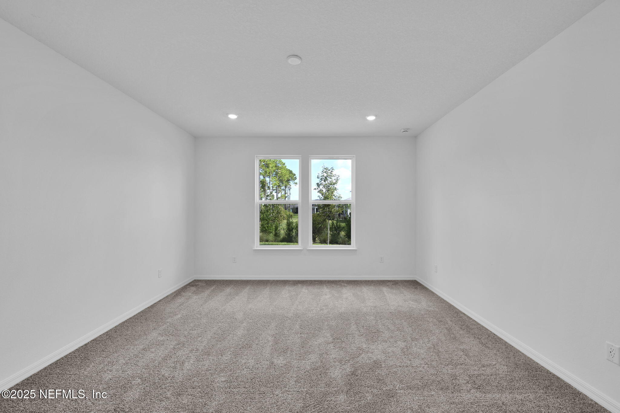271 CURVED BAY Trail