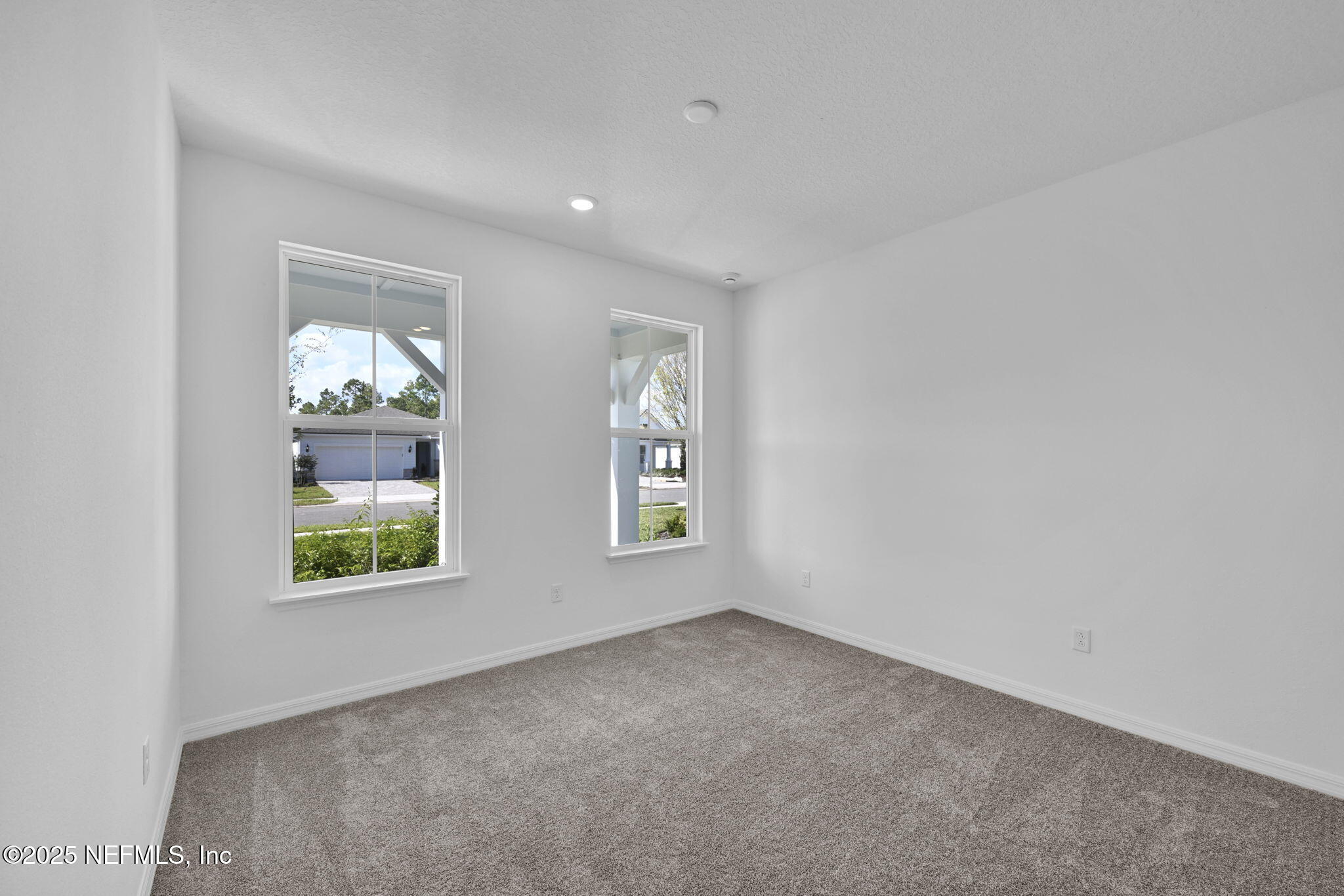 271 CURVED BAY Trail