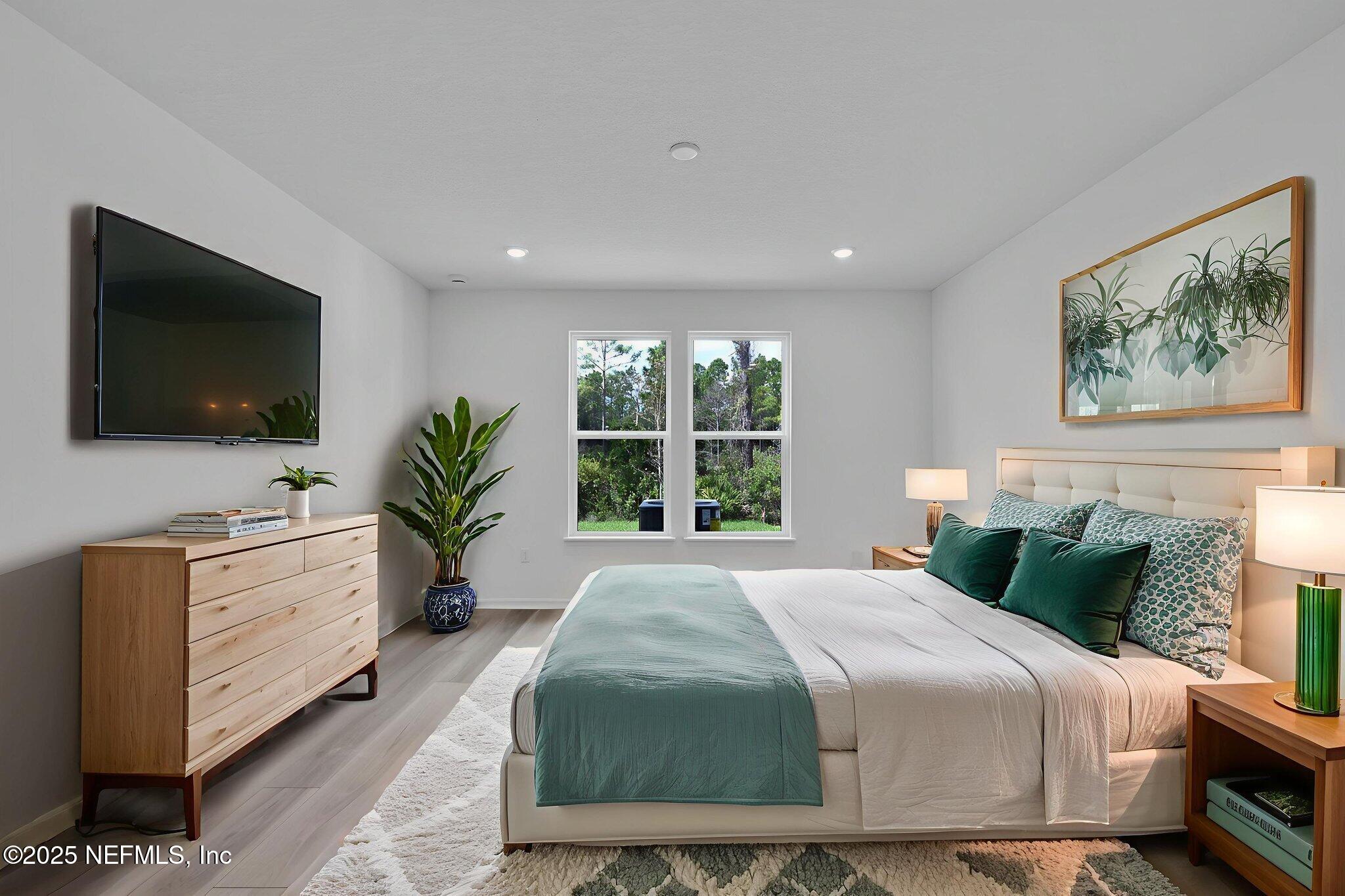 916 CURVED BAY Trail