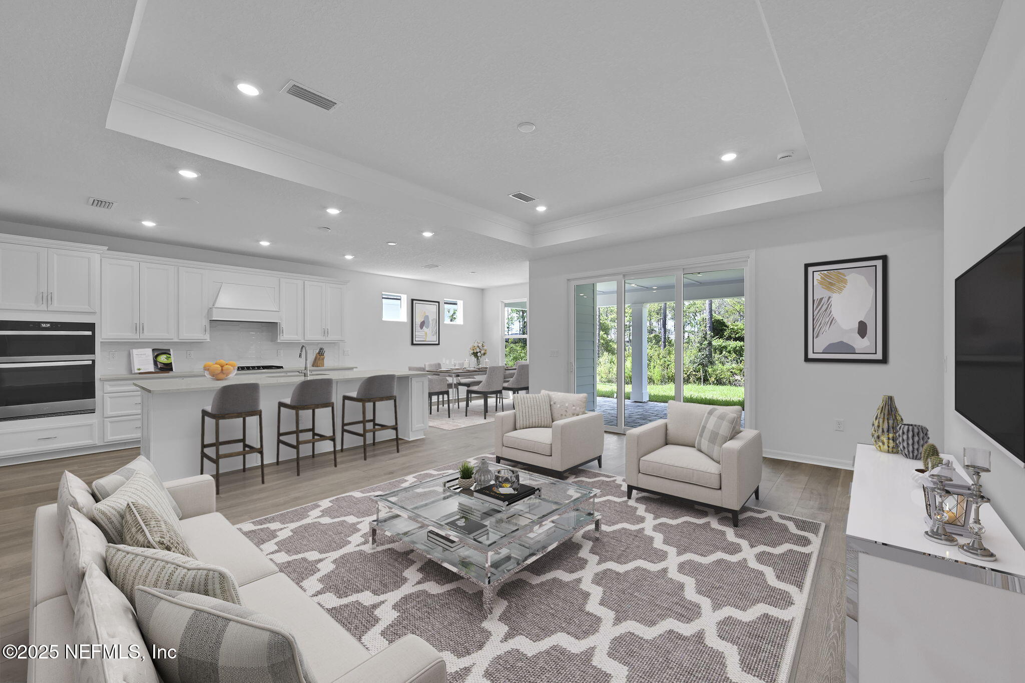 916 CURVED BAY Trail