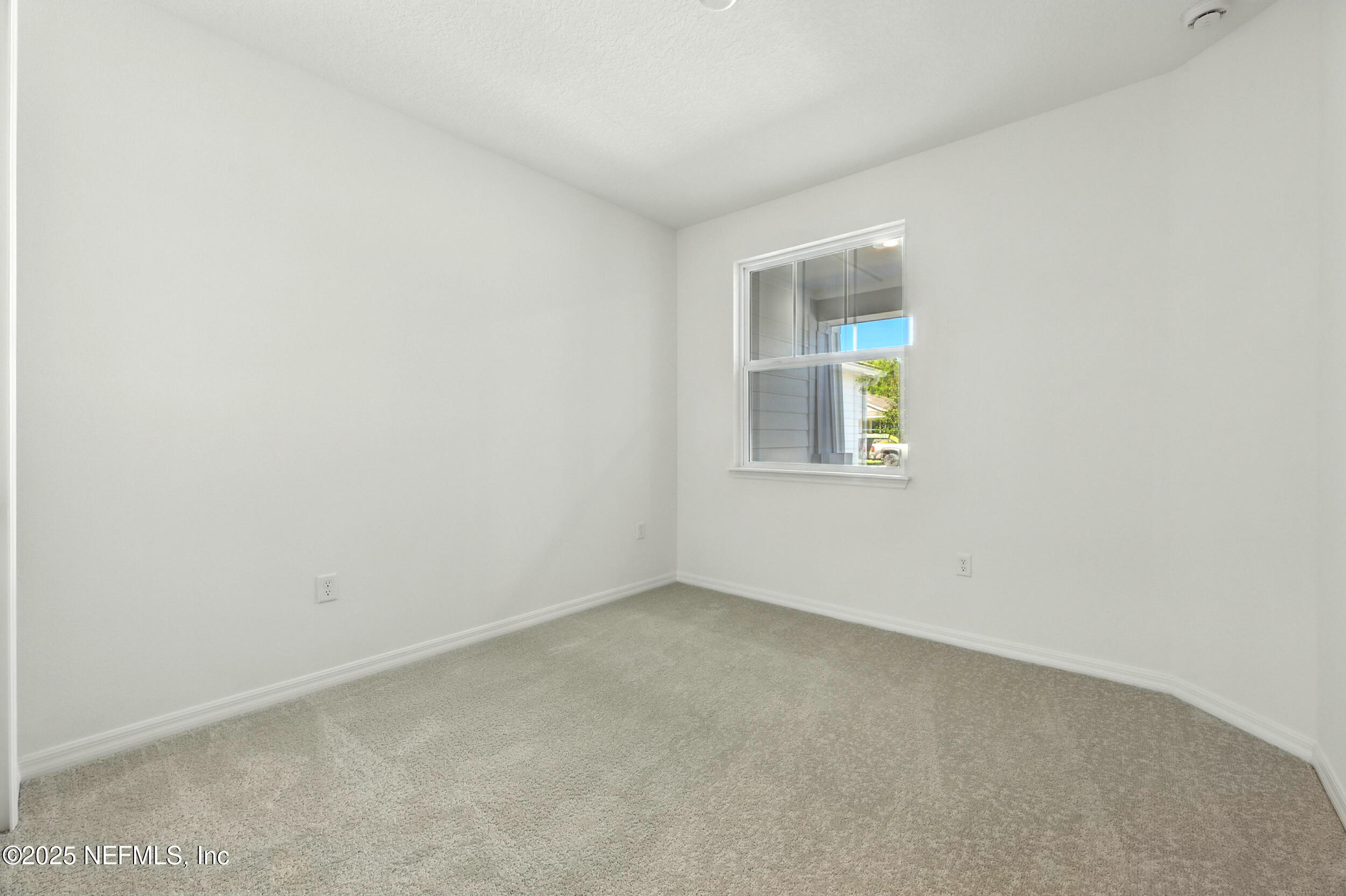 81 GLENHURST Avenue