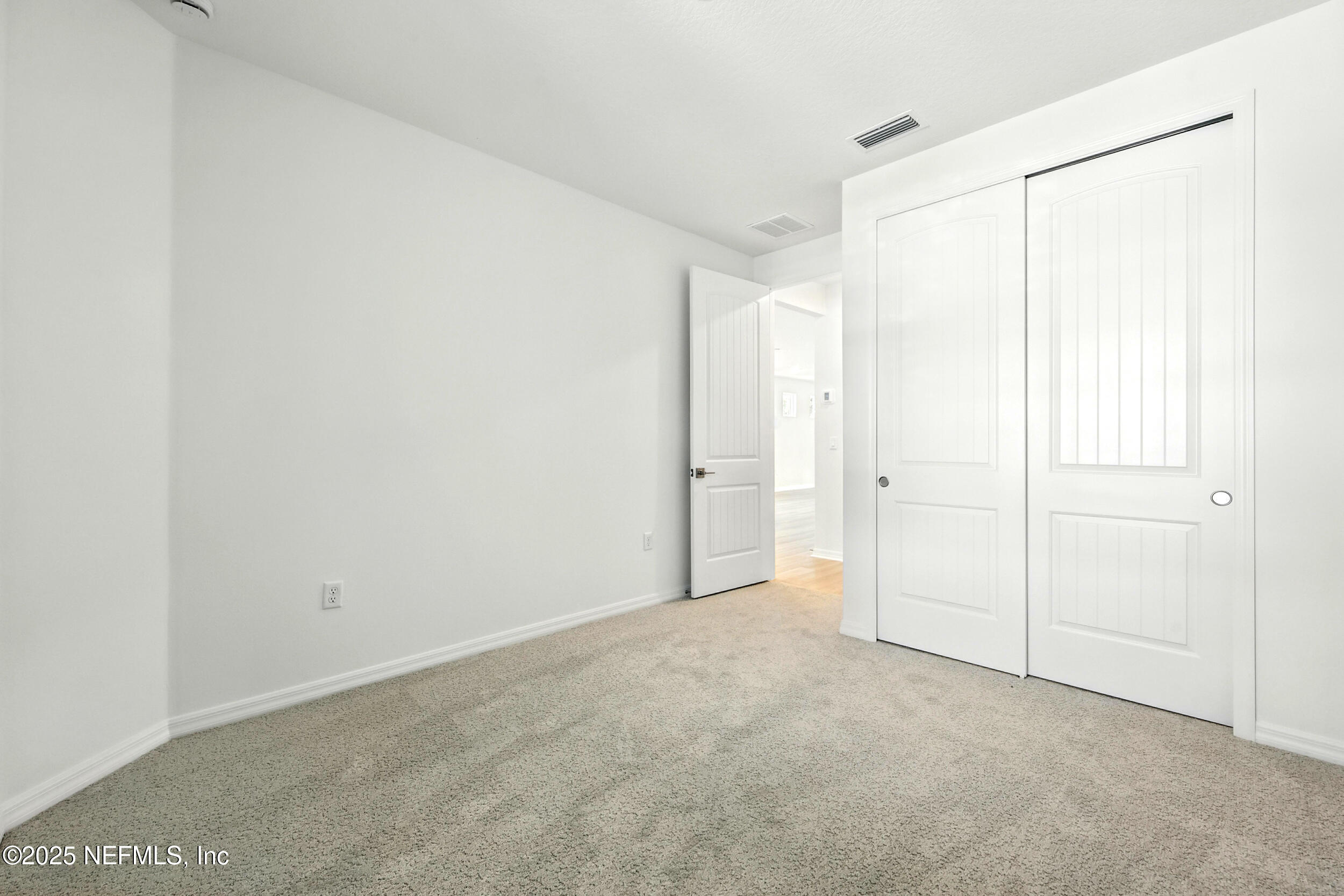 81 GLENHURST Avenue