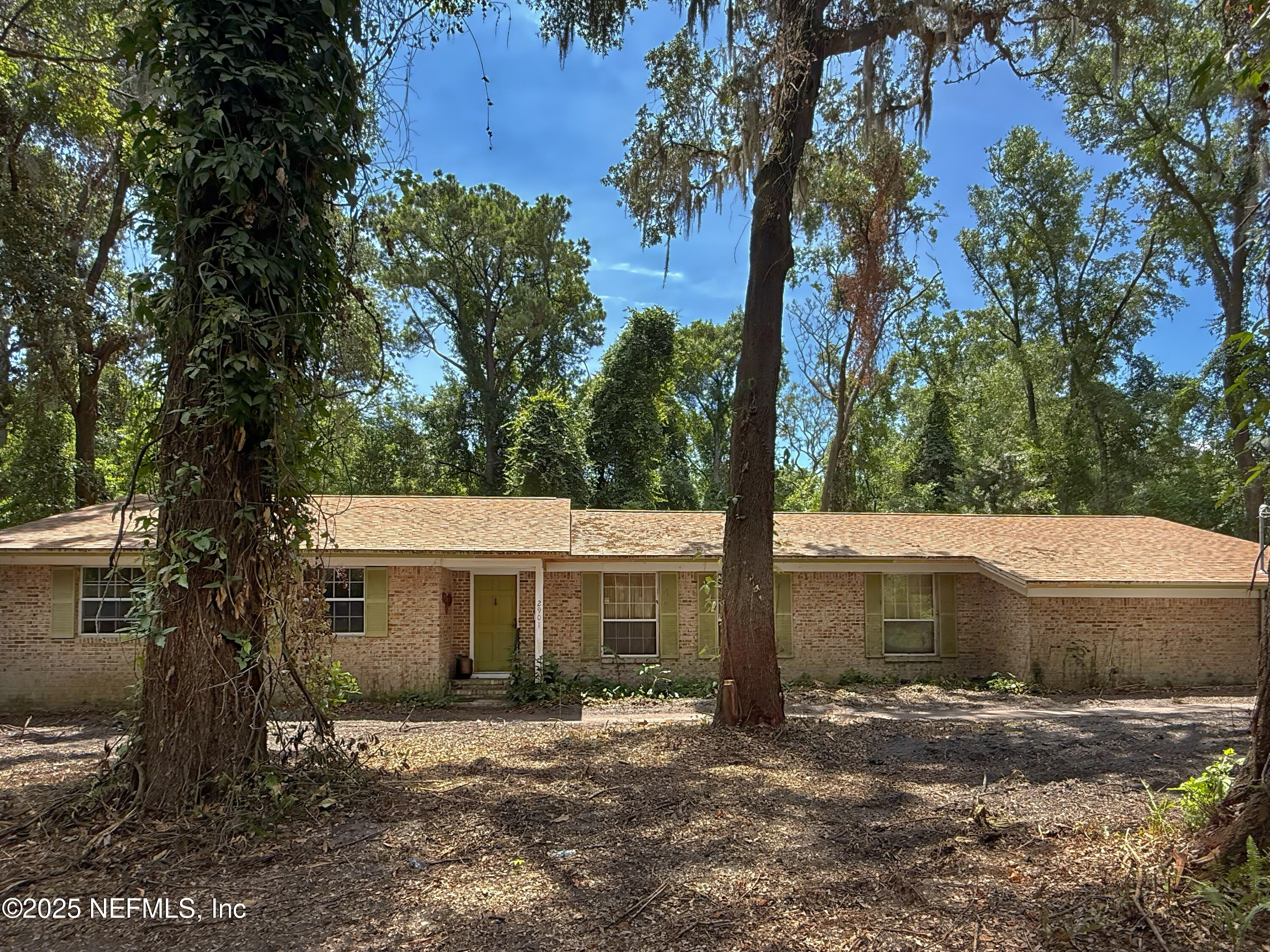 2901 GORDON Street E