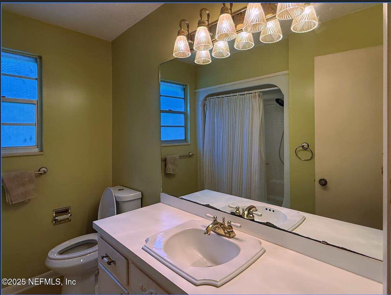 2901 GORDON Street E