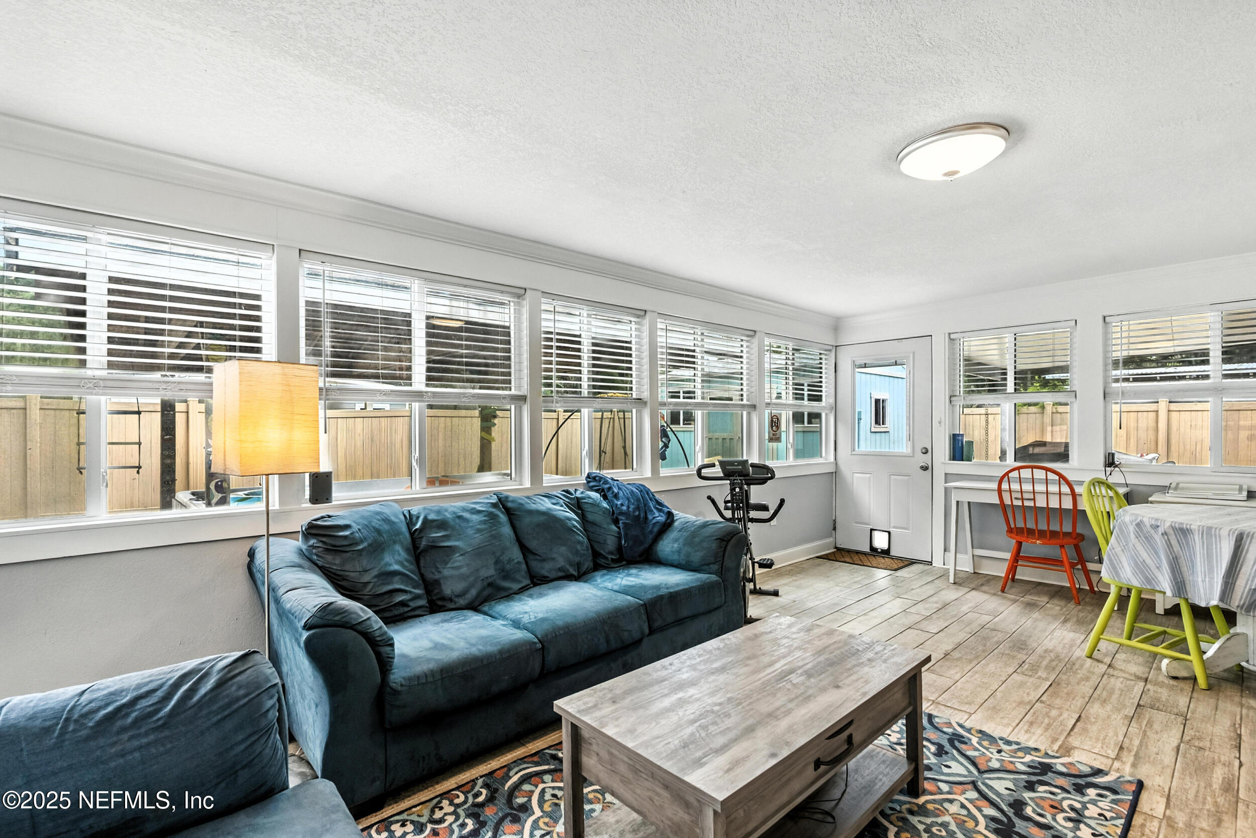 1129 SEBAGO Avenue S