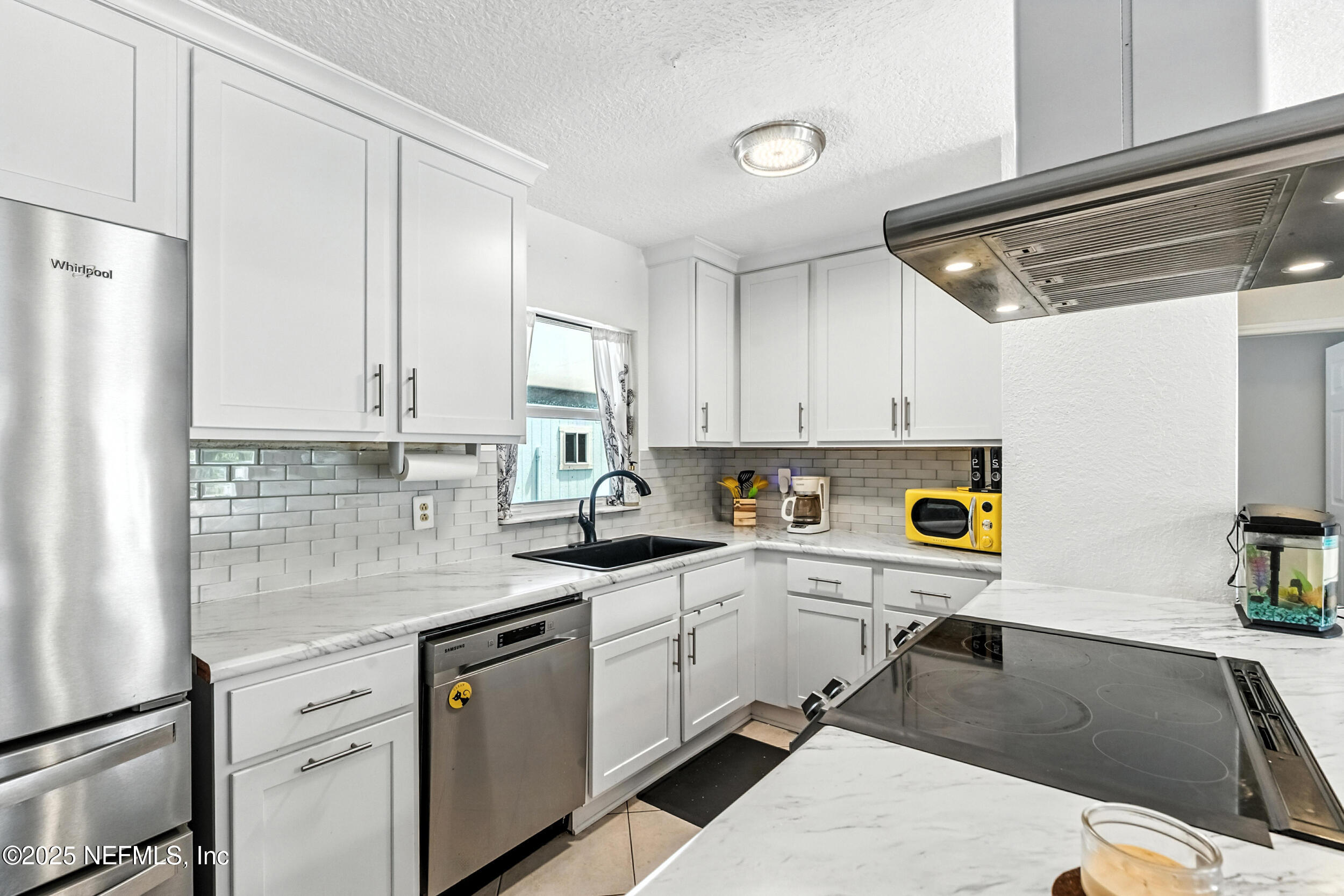 1129 SEBAGO Avenue S