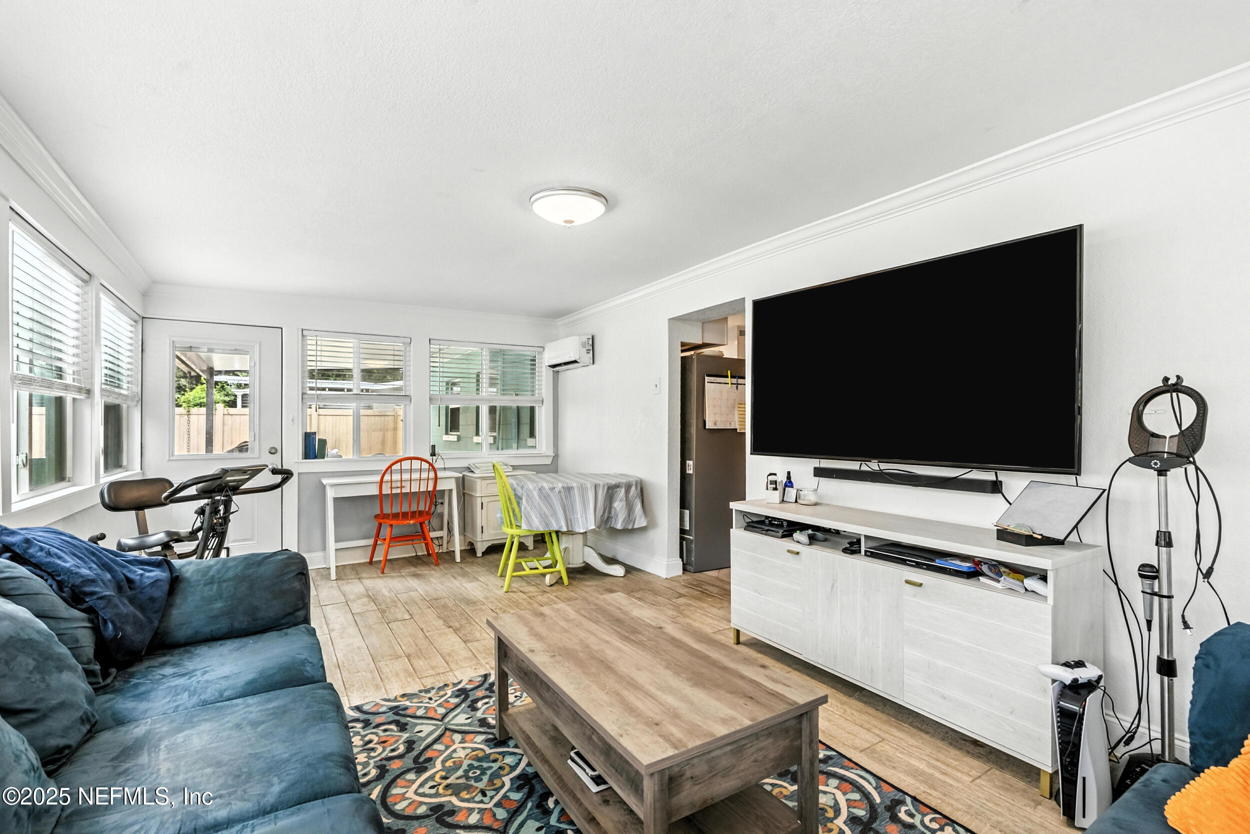 1129 SEBAGO Avenue S