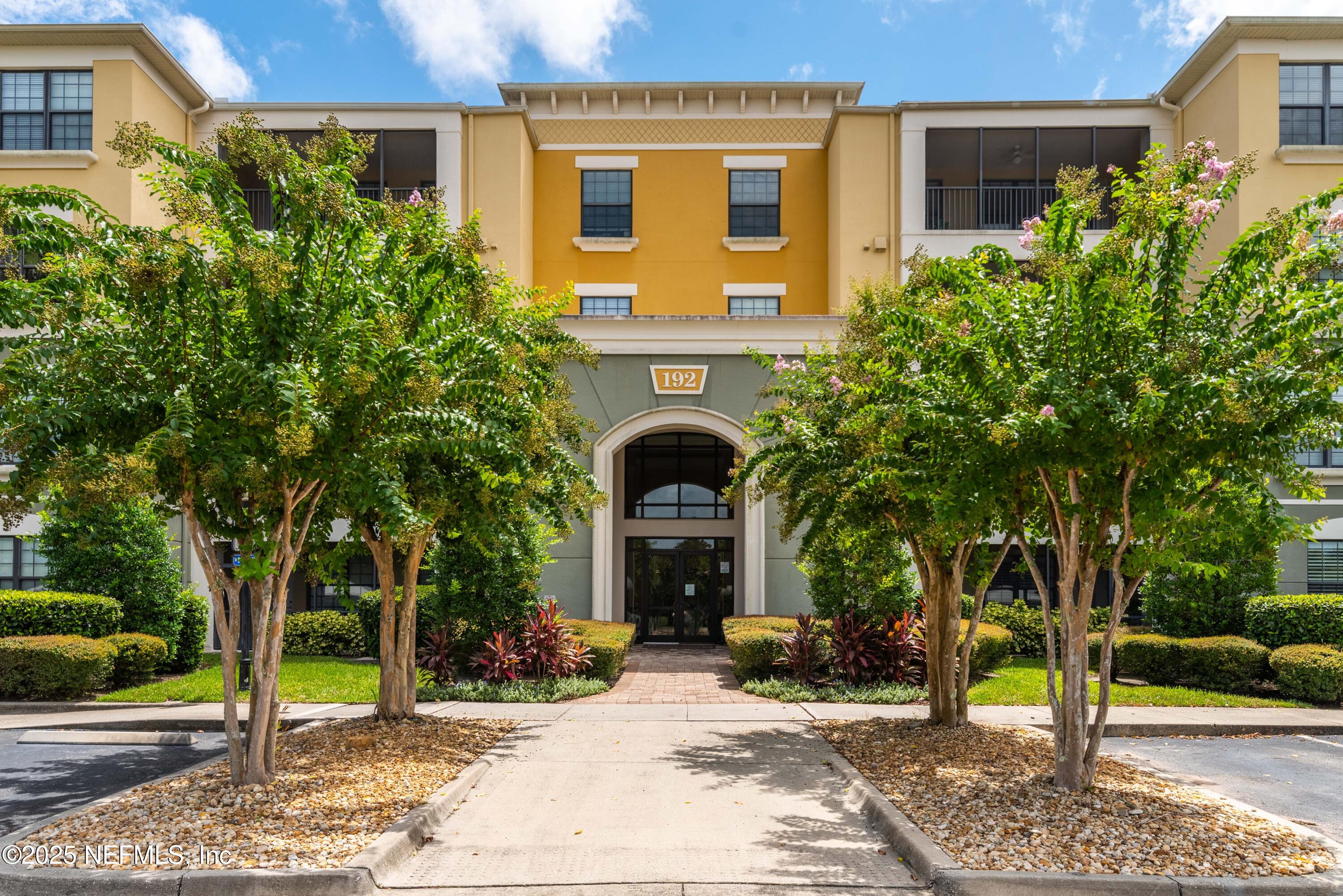 192 ORCHARD PASS Avenue, 522