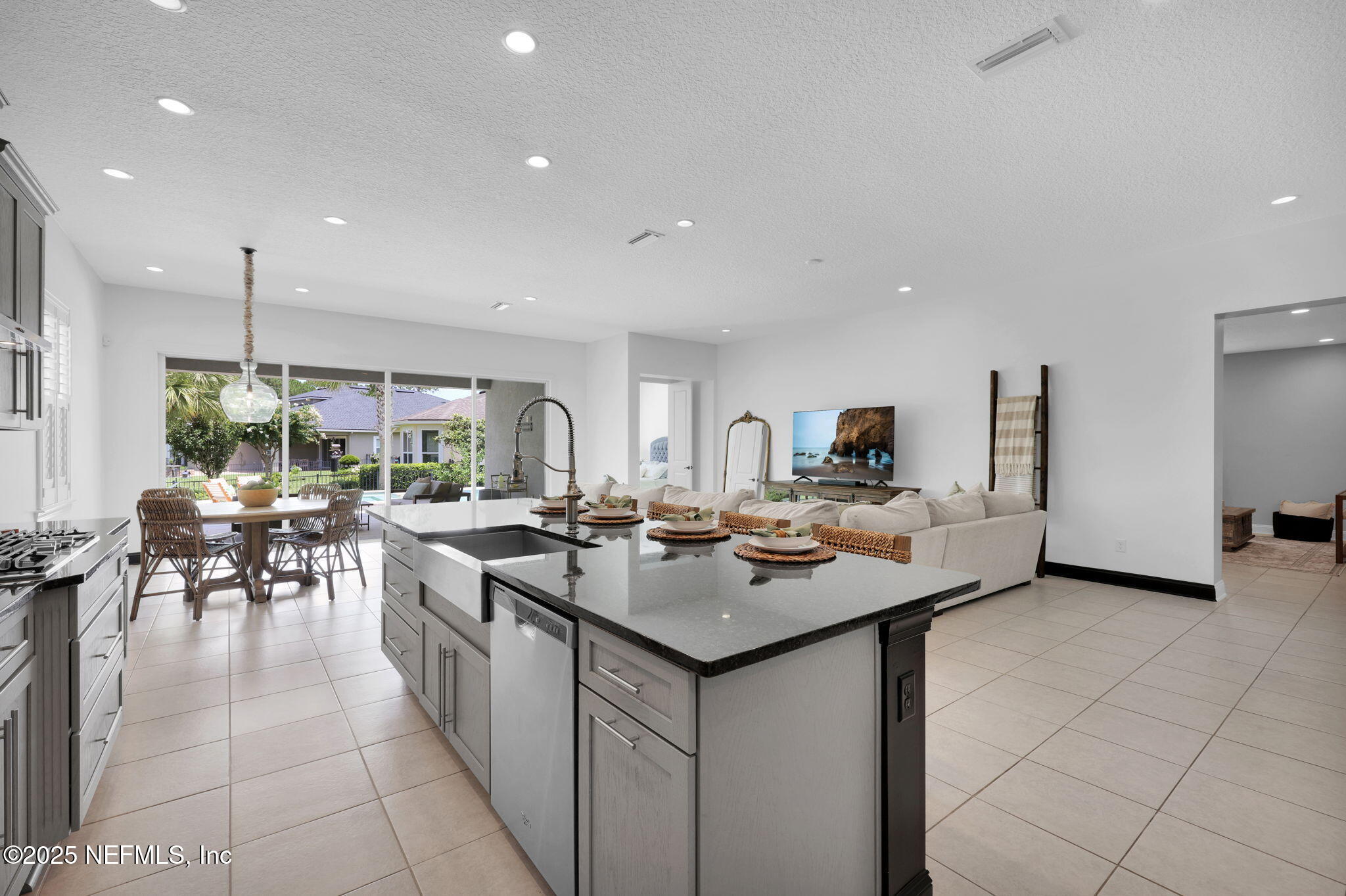 303 GULFSTREAM Way
