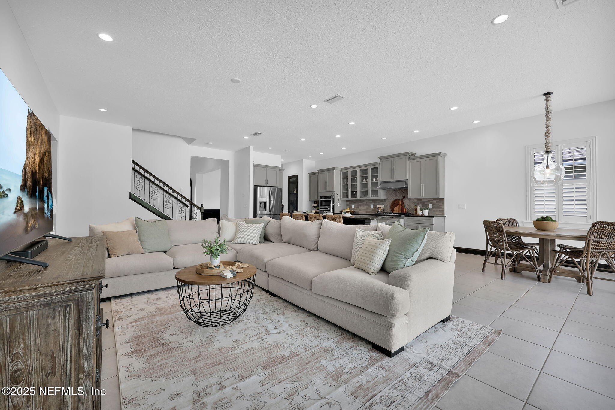 303 GULFSTREAM Way