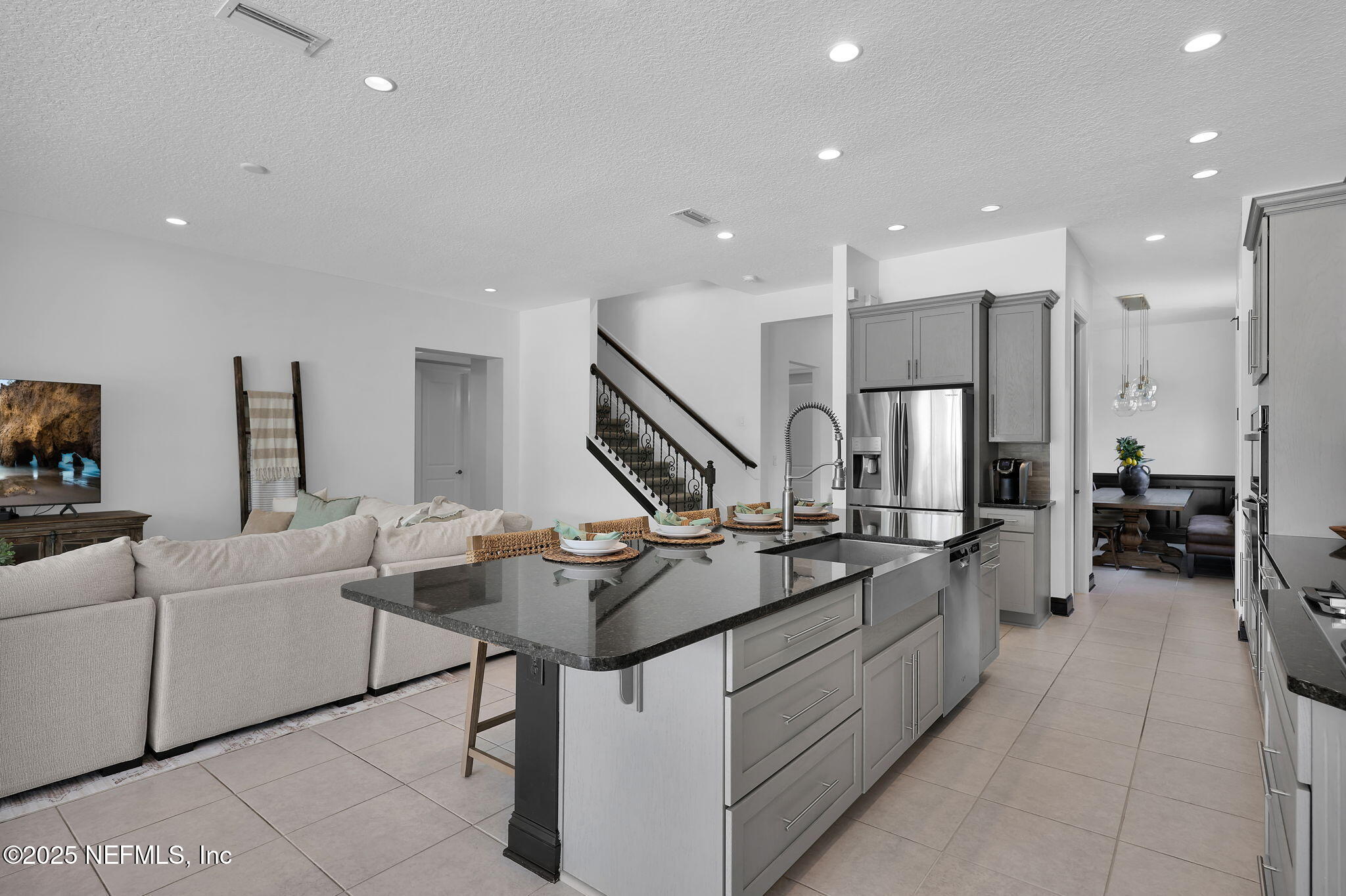 303 GULFSTREAM Way