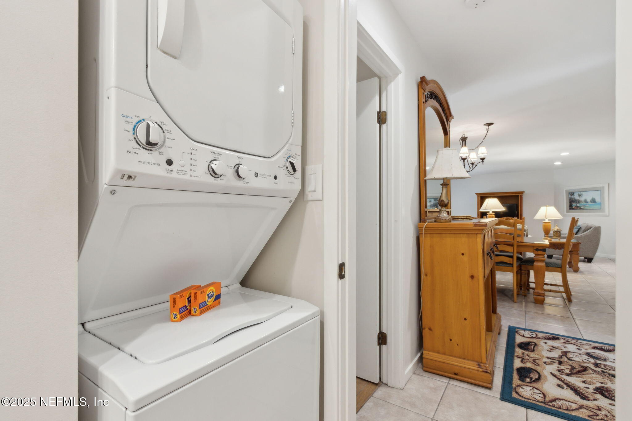 2326/2328 BOXWOOD Lane