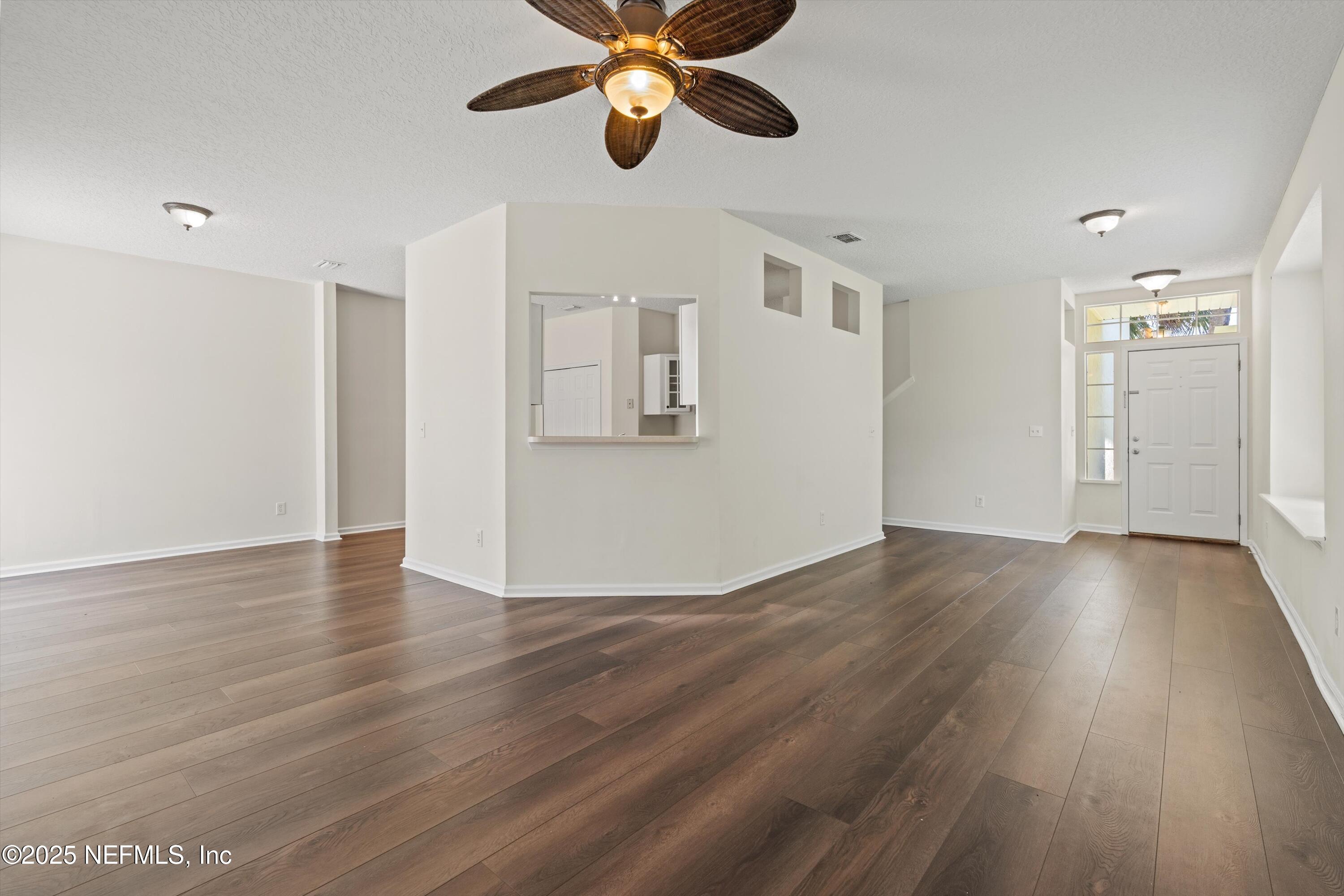 124 SHELBYS COVE Court