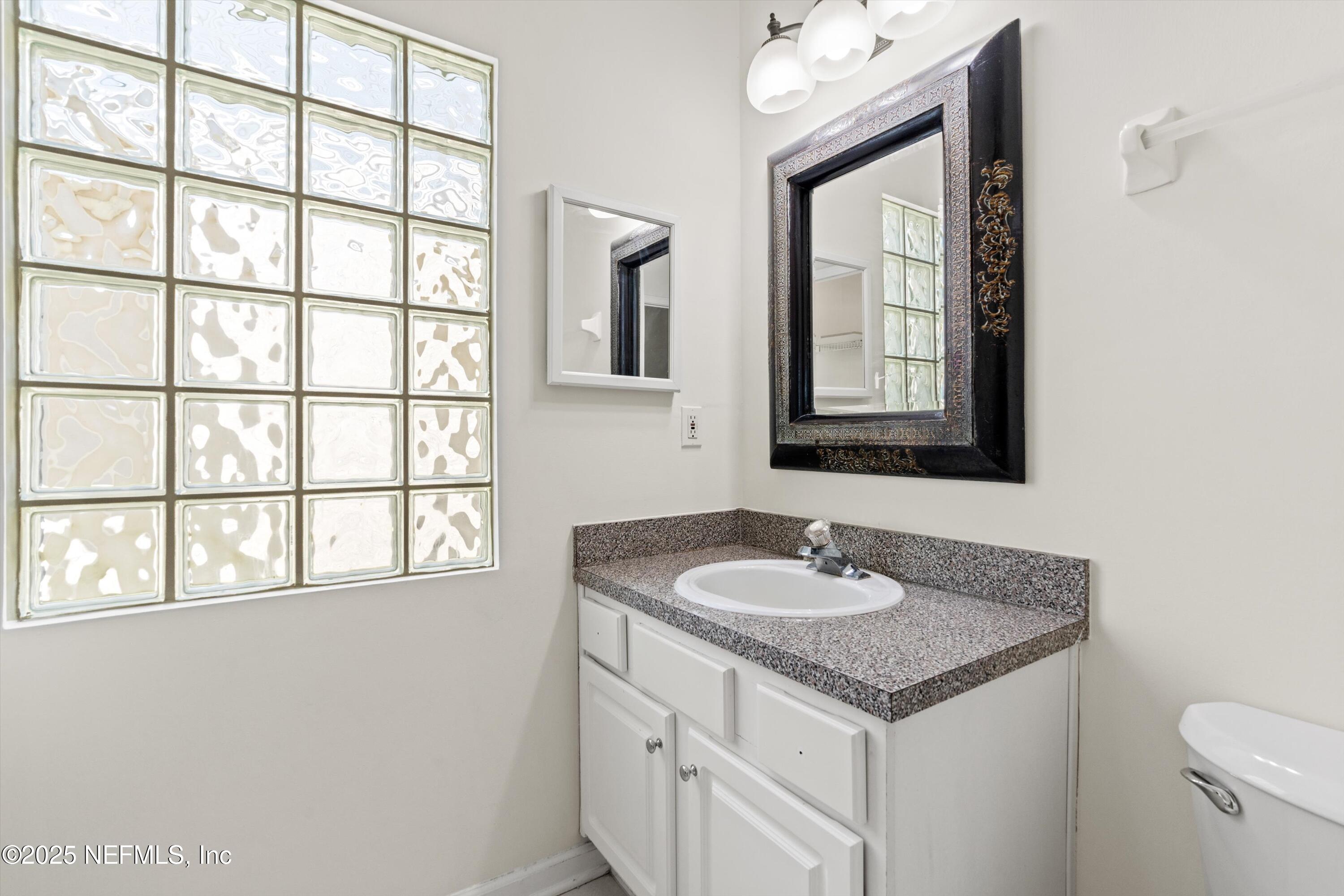 124 SHELBYS COVE Court