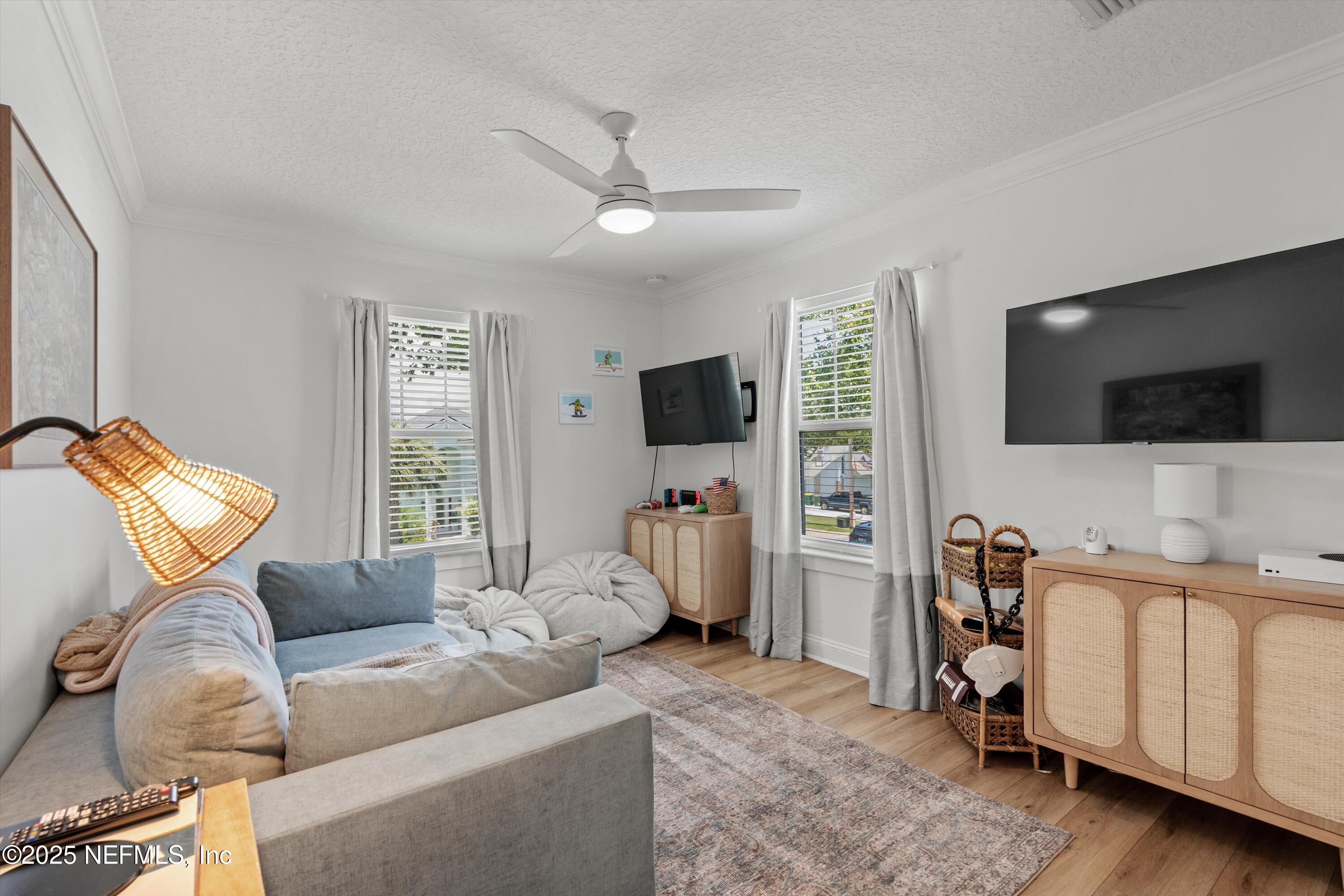 3939 PALM Way