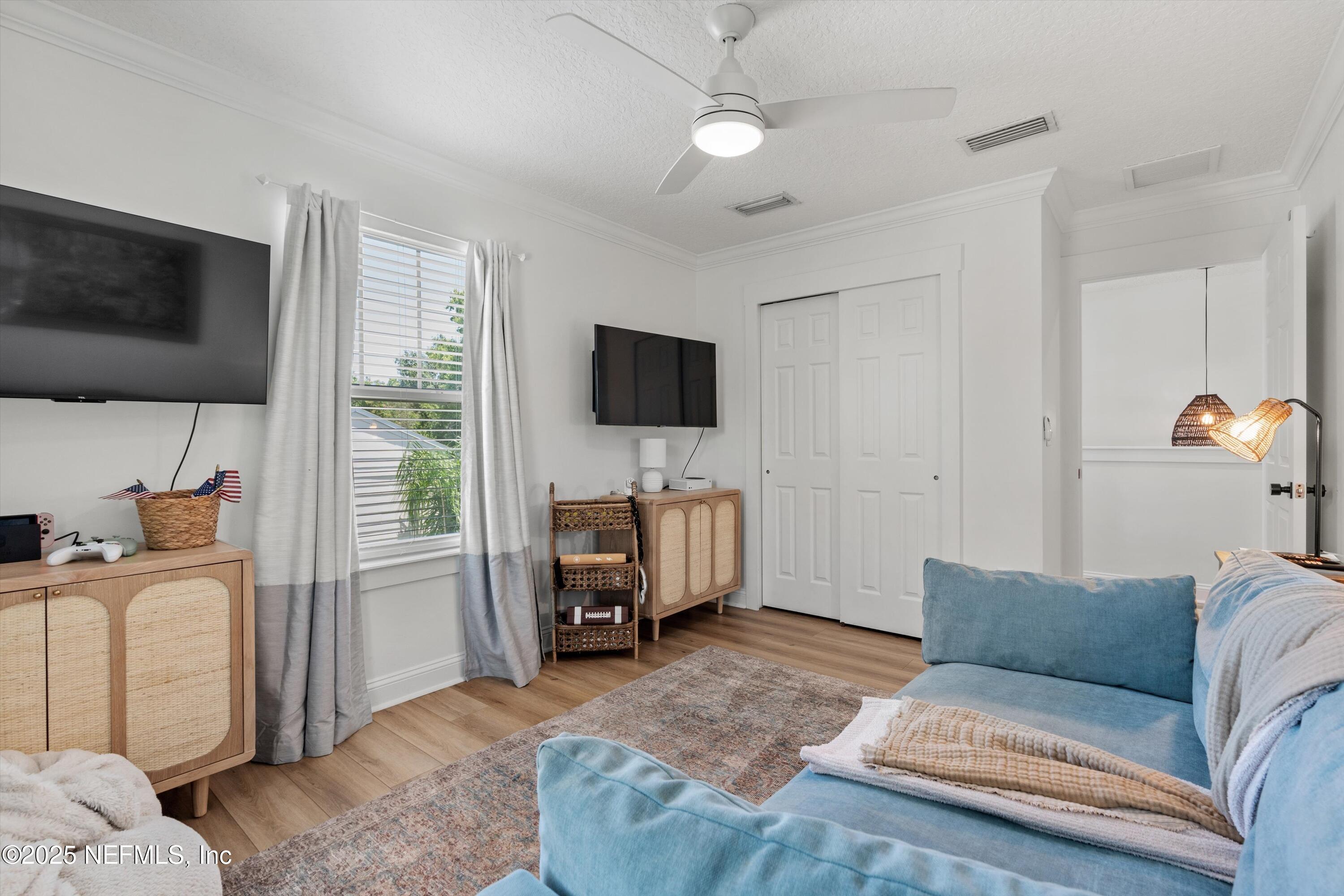 3939 PALM Way