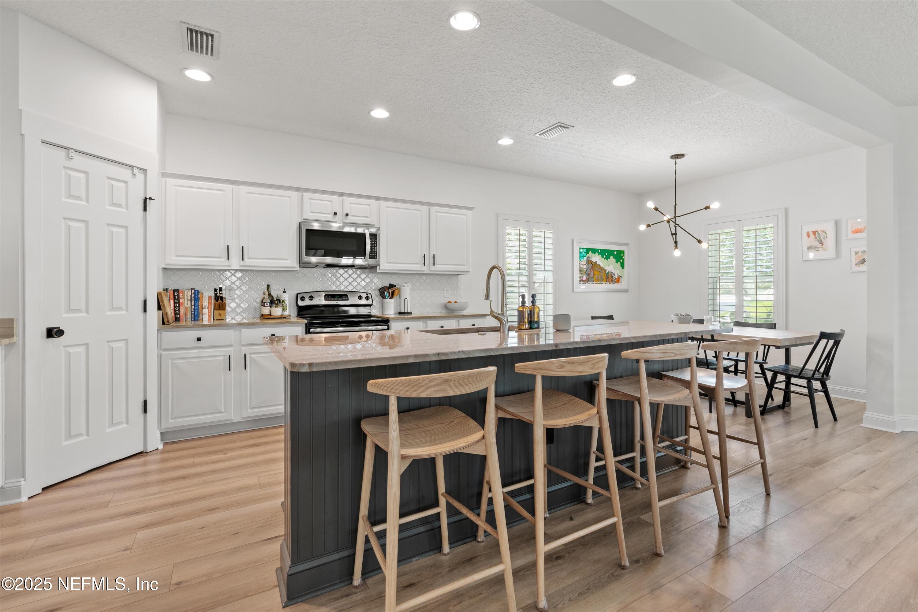3939 PALM Way