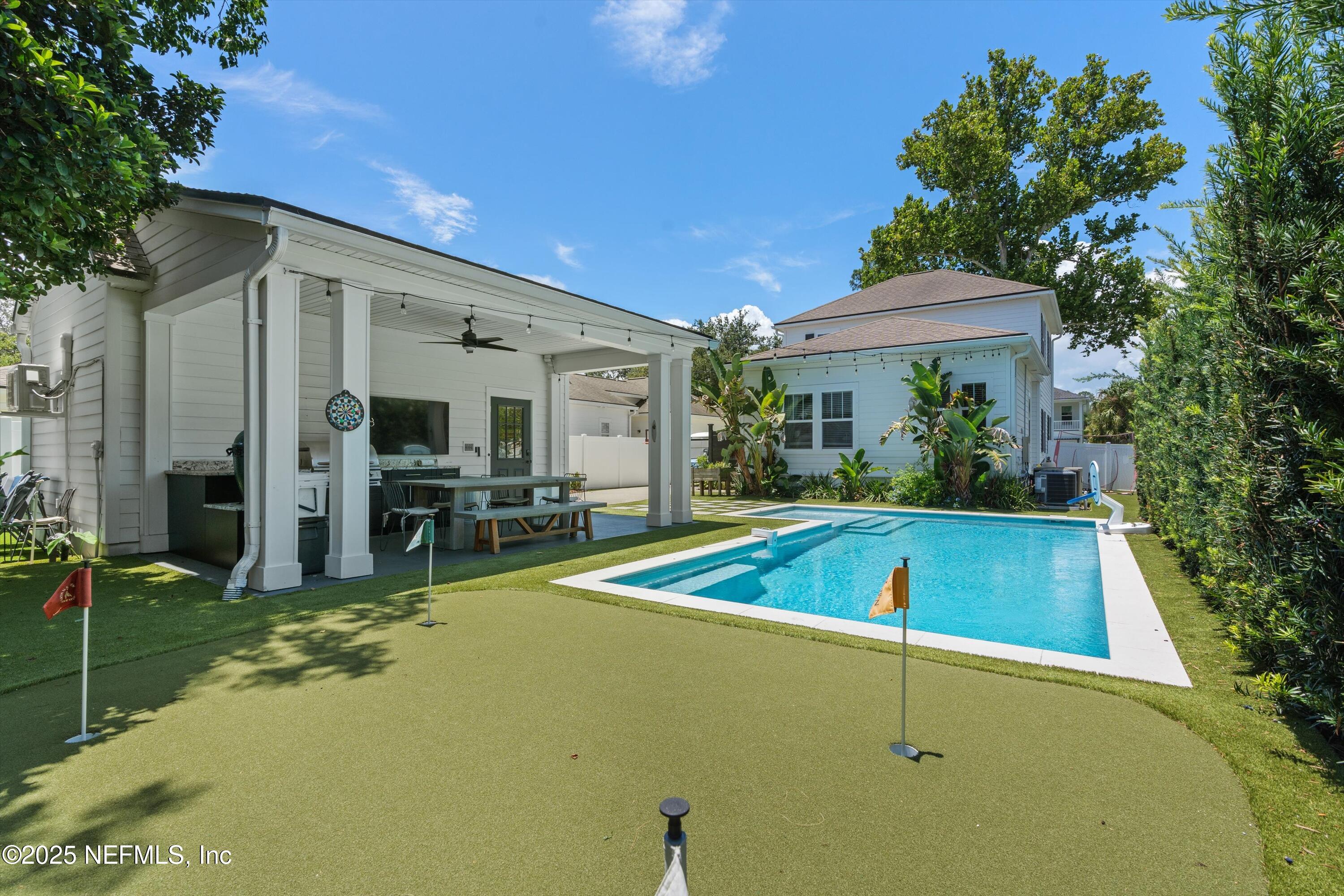 3939 PALM Way