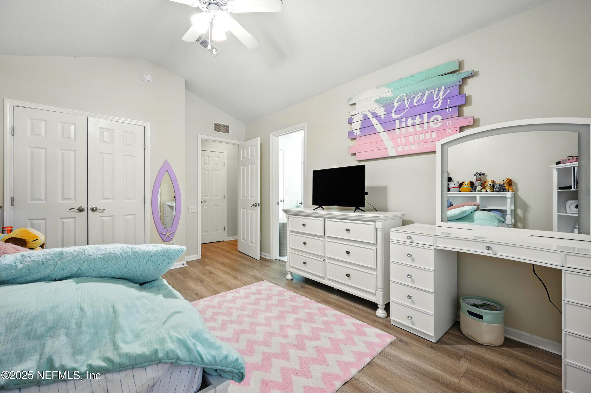 7469 RED CRANE Lane