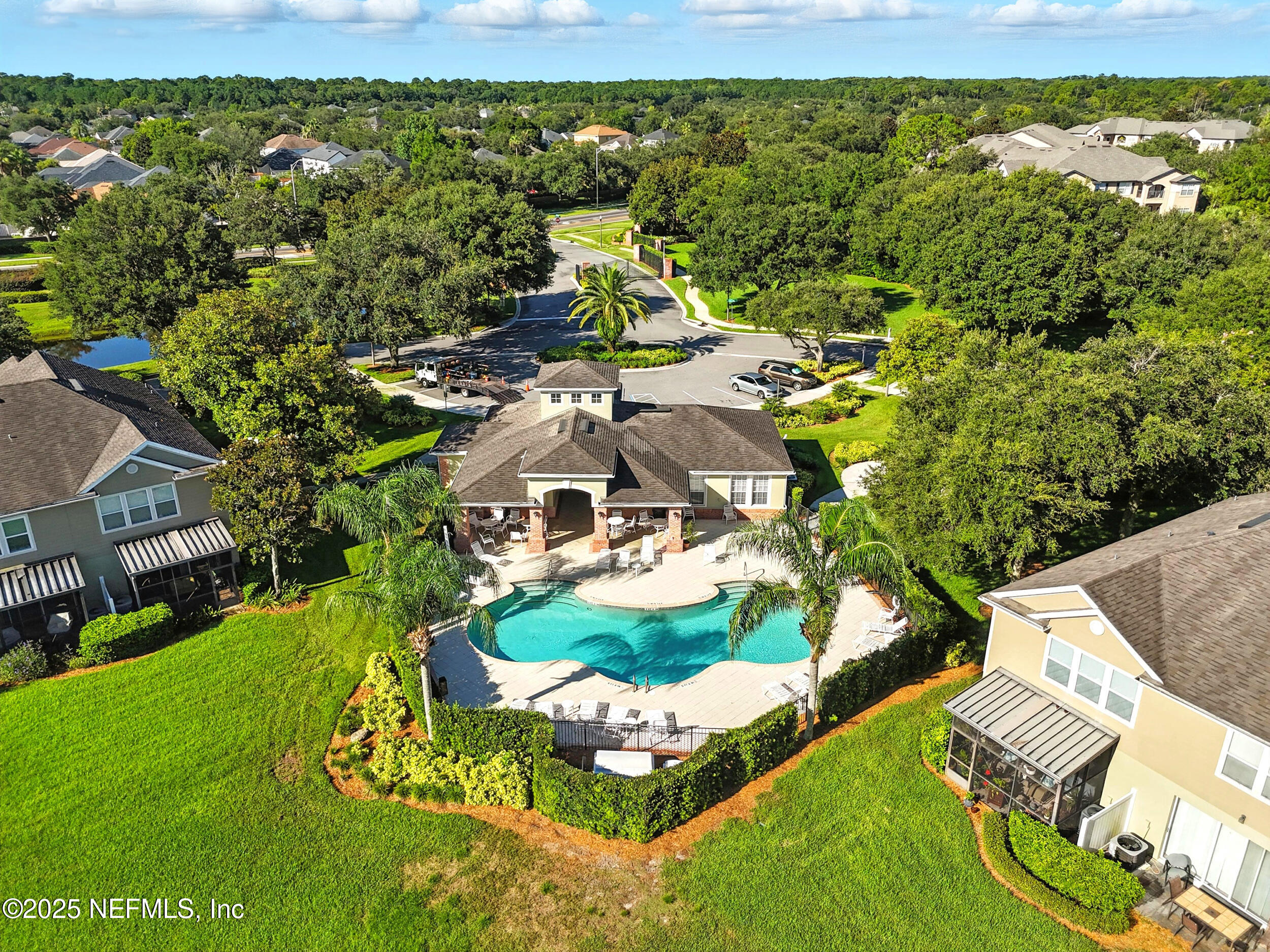 7469 RED CRANE Lane