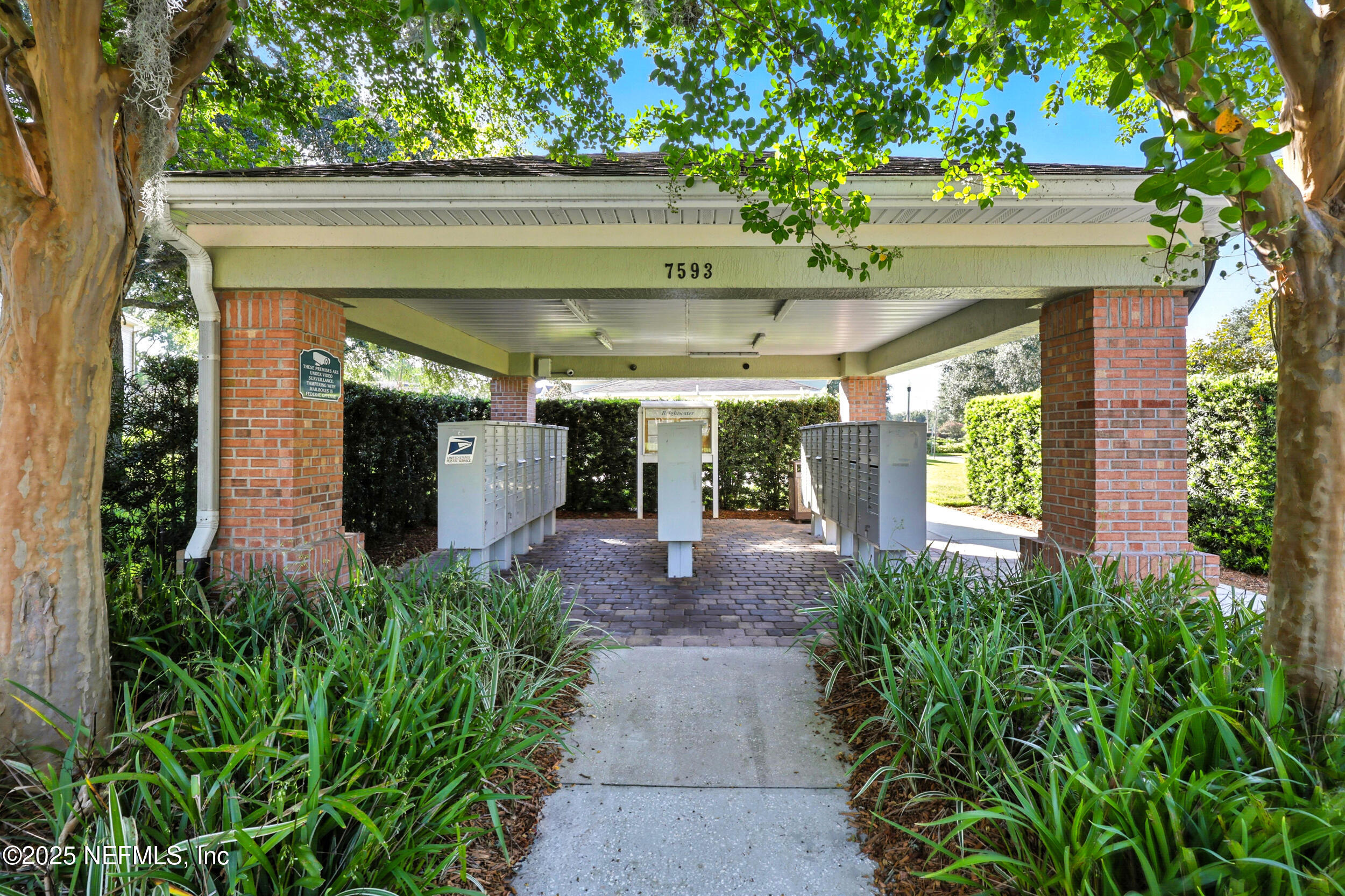 7469 RED CRANE Lane