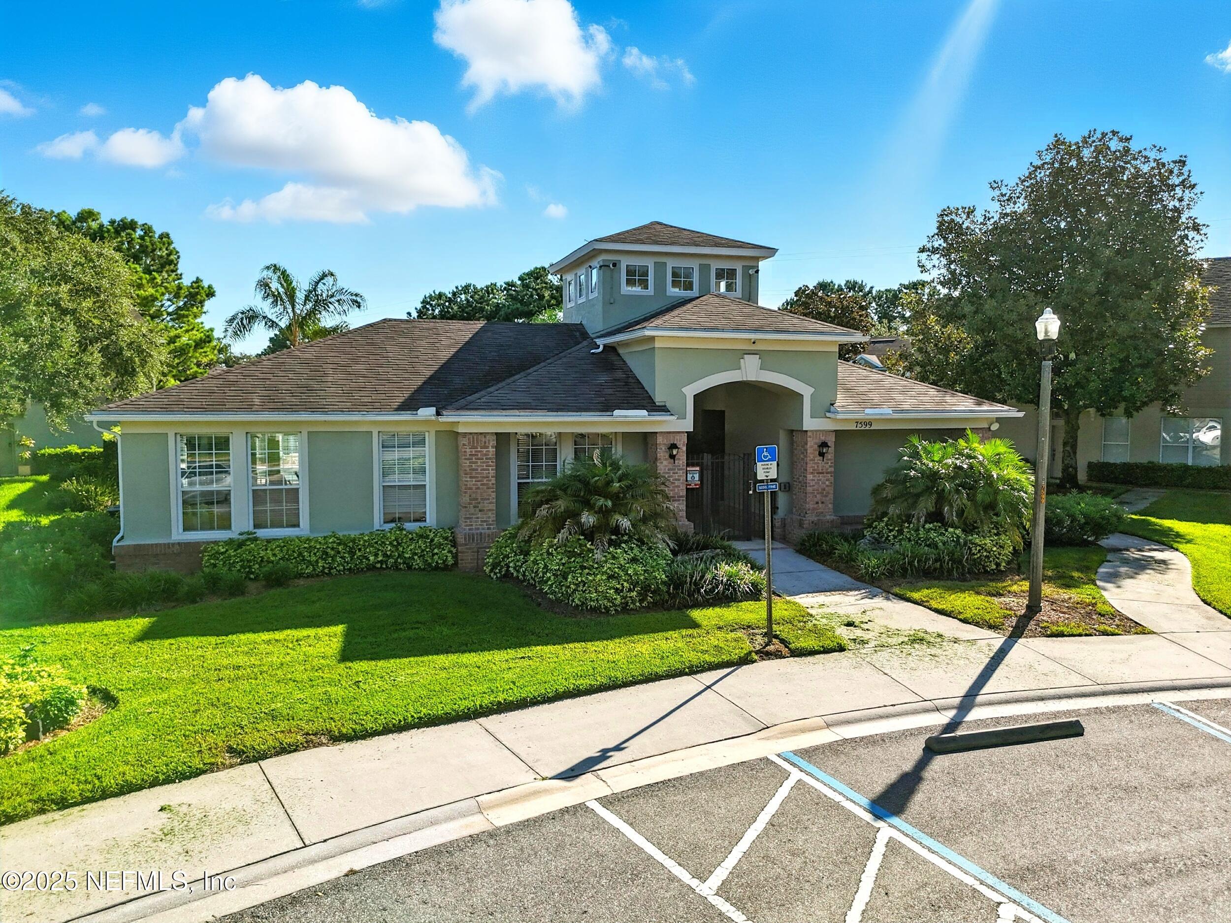 7469 RED CRANE Lane