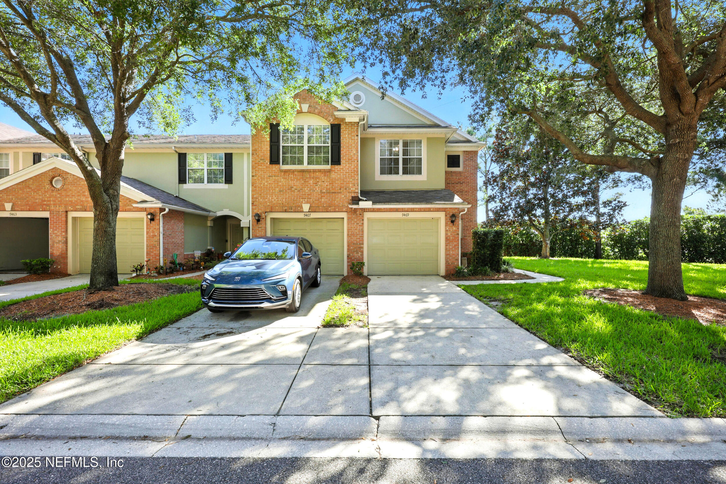 7469 RED CRANE Lane