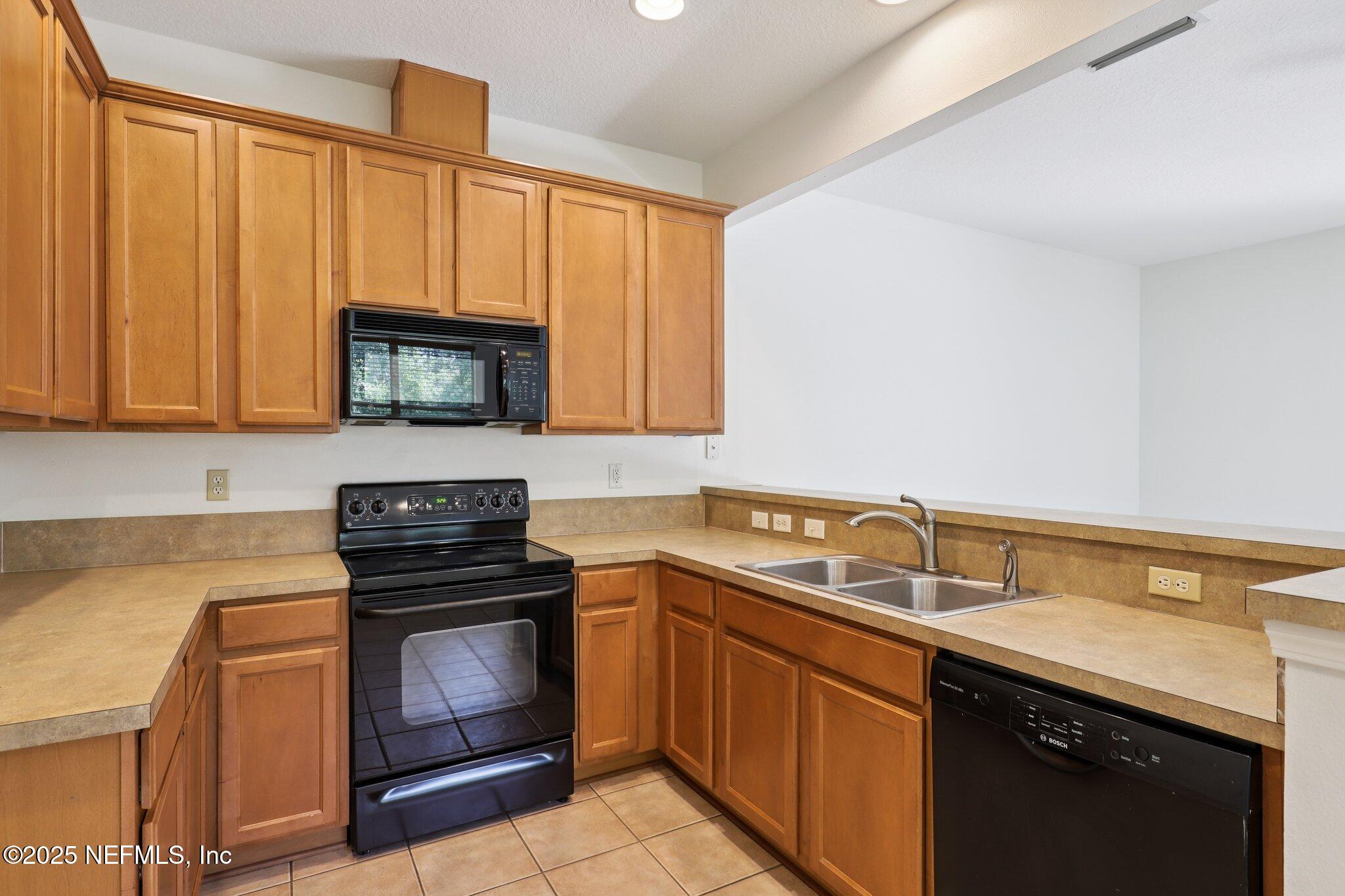 13501 GEMFIRE Court