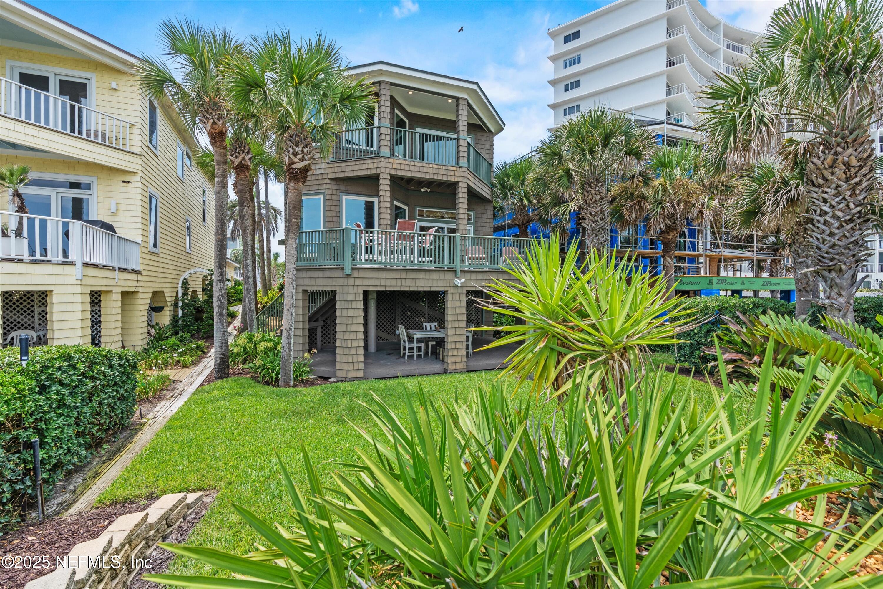 1819 OCEAN Drive S