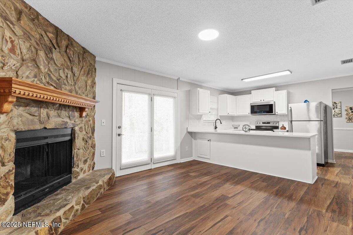 8323 GRAMPELL Drive