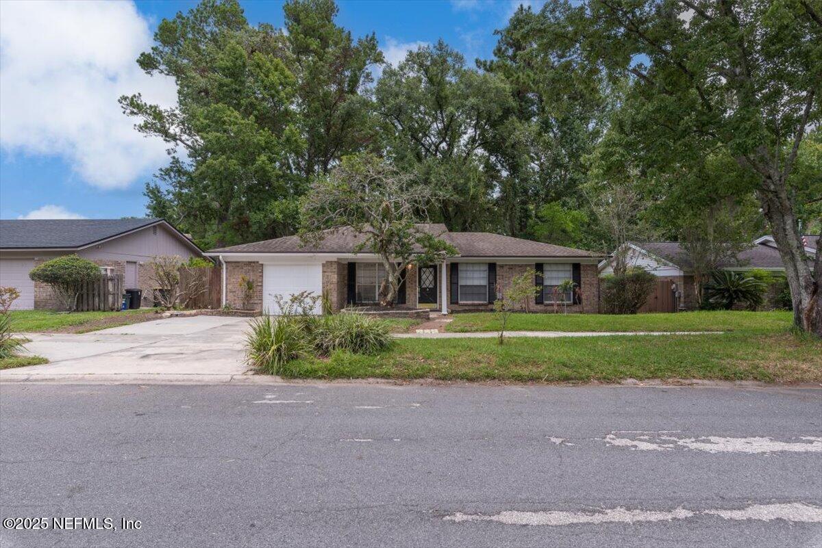 8323 GRAMPELL Drive