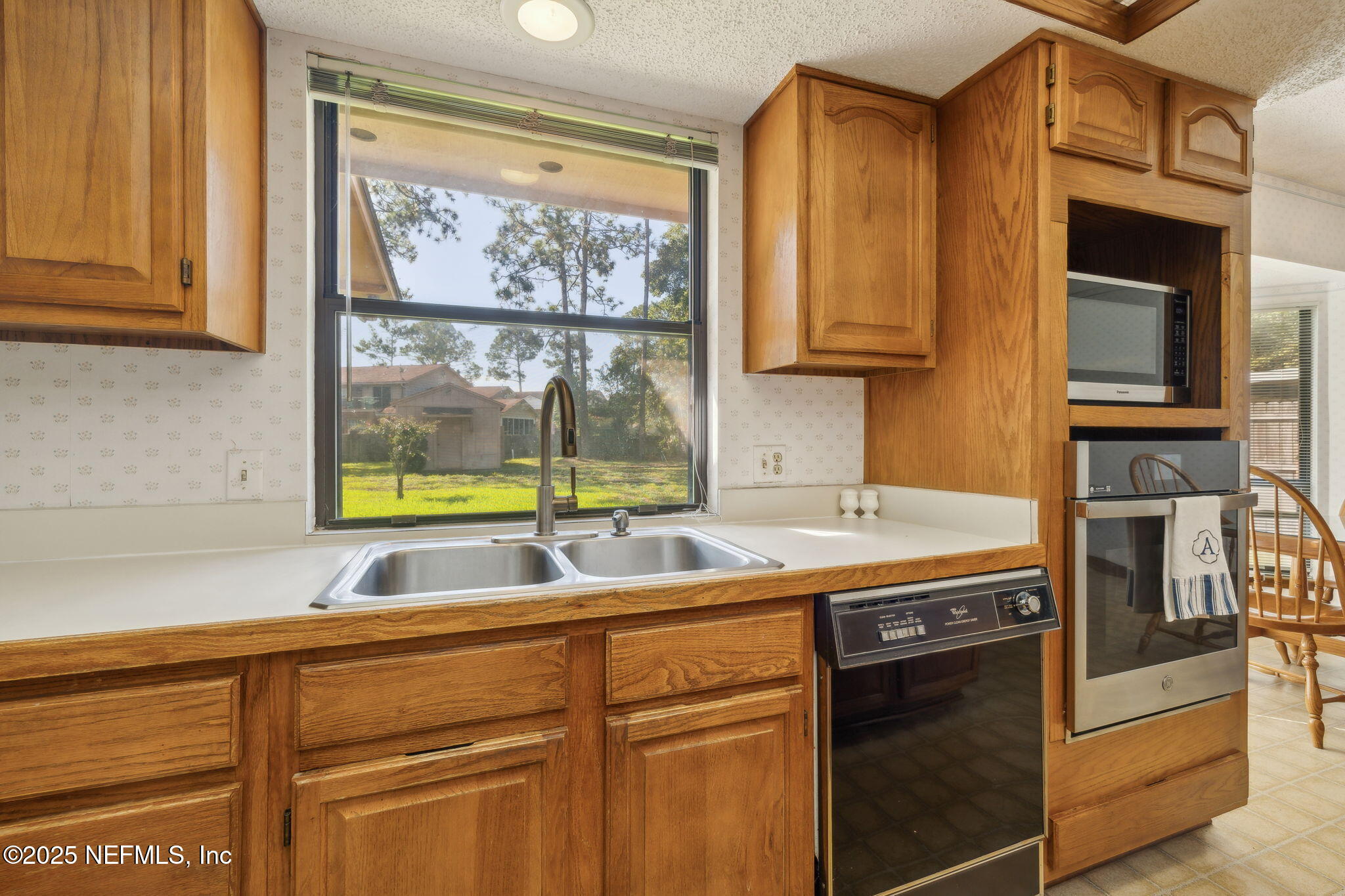 3546 LITA Road E