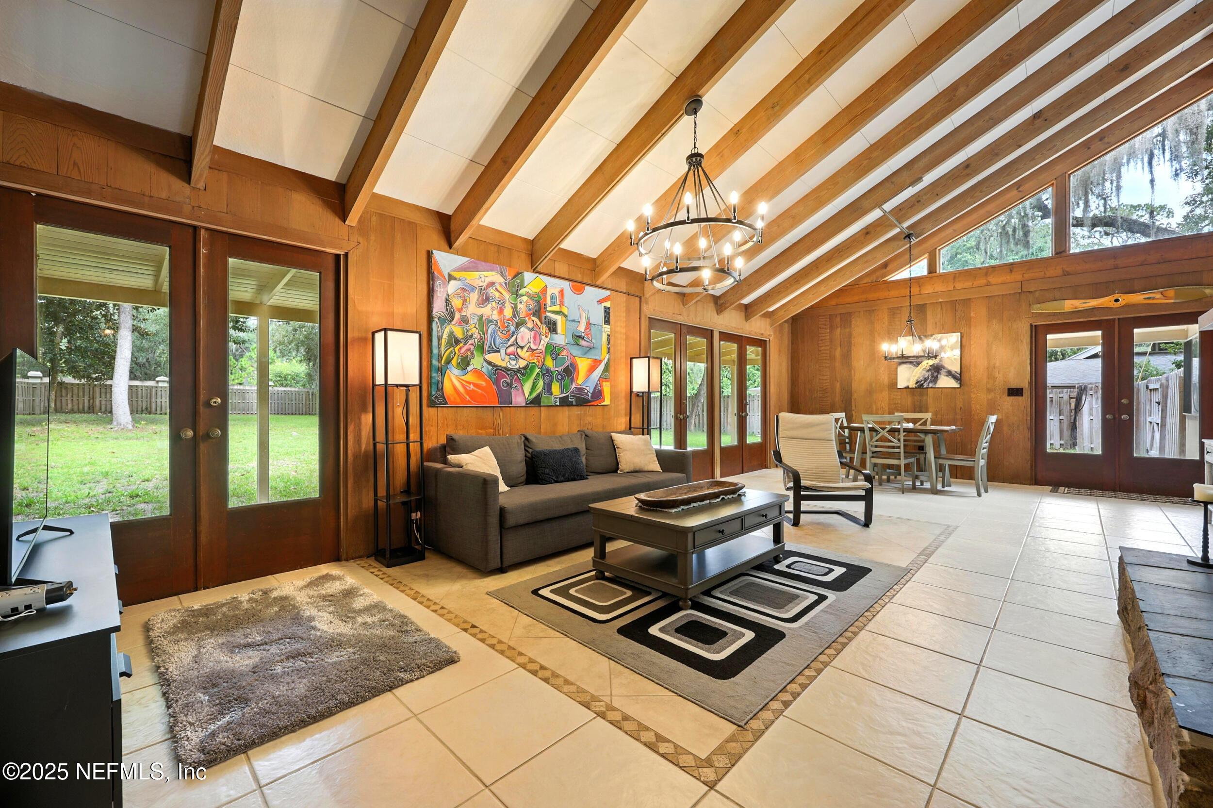 2712 RED FOX Road
