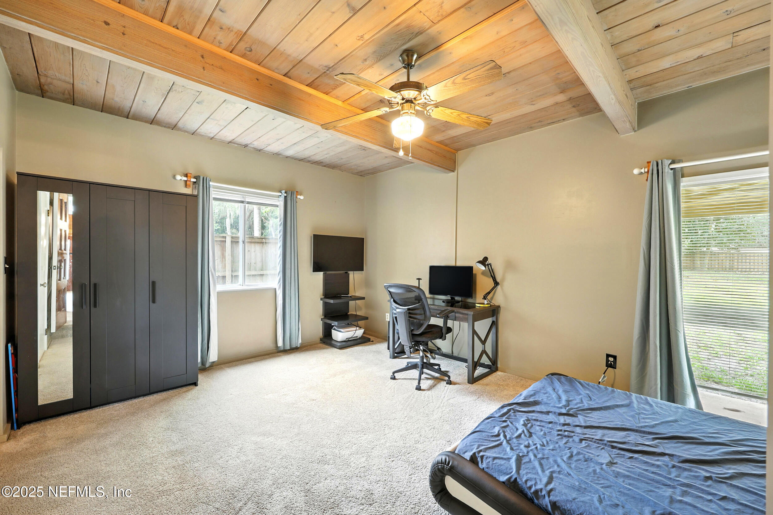 2712 RED FOX Road