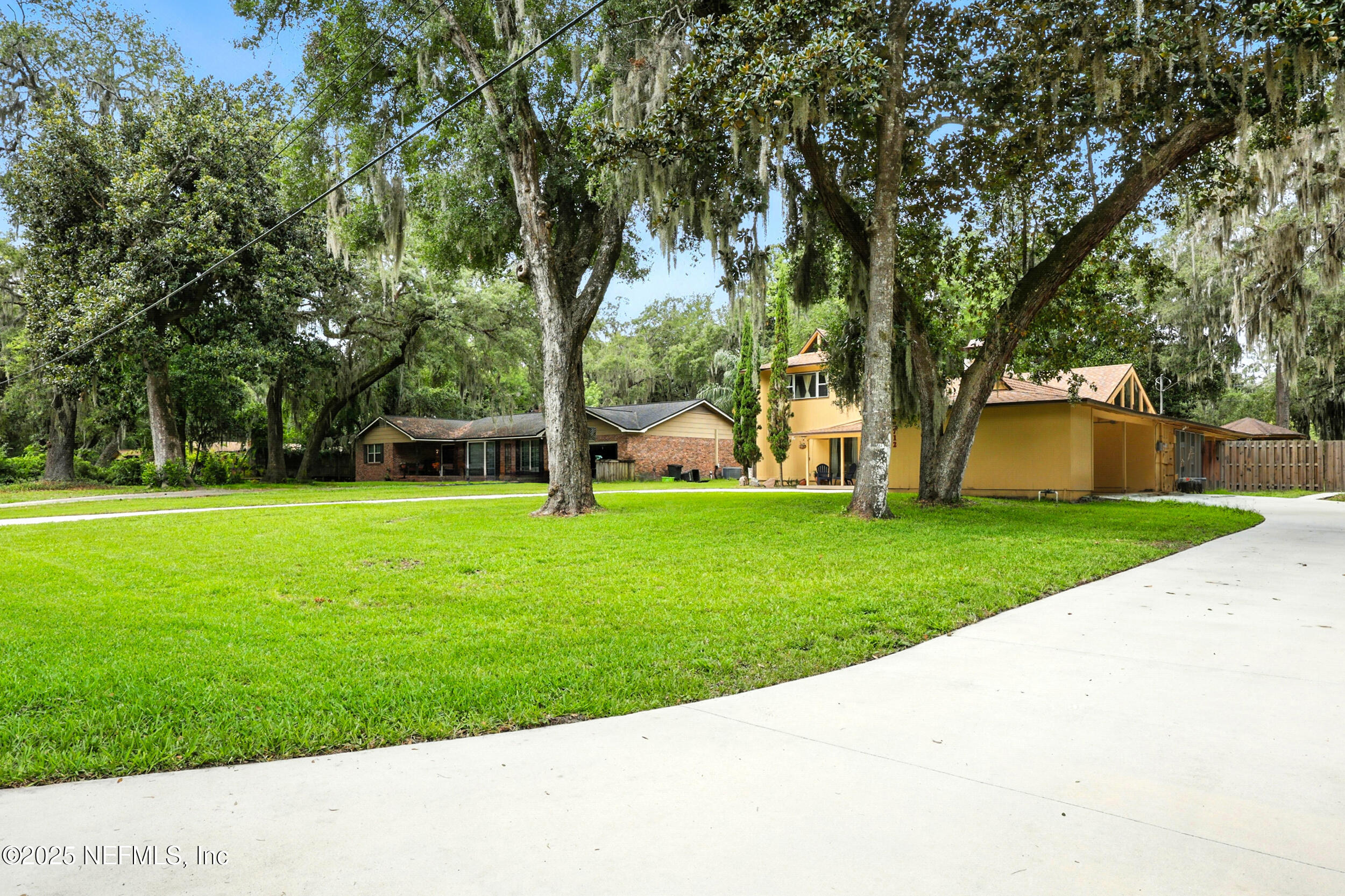 2712 RED FOX Road