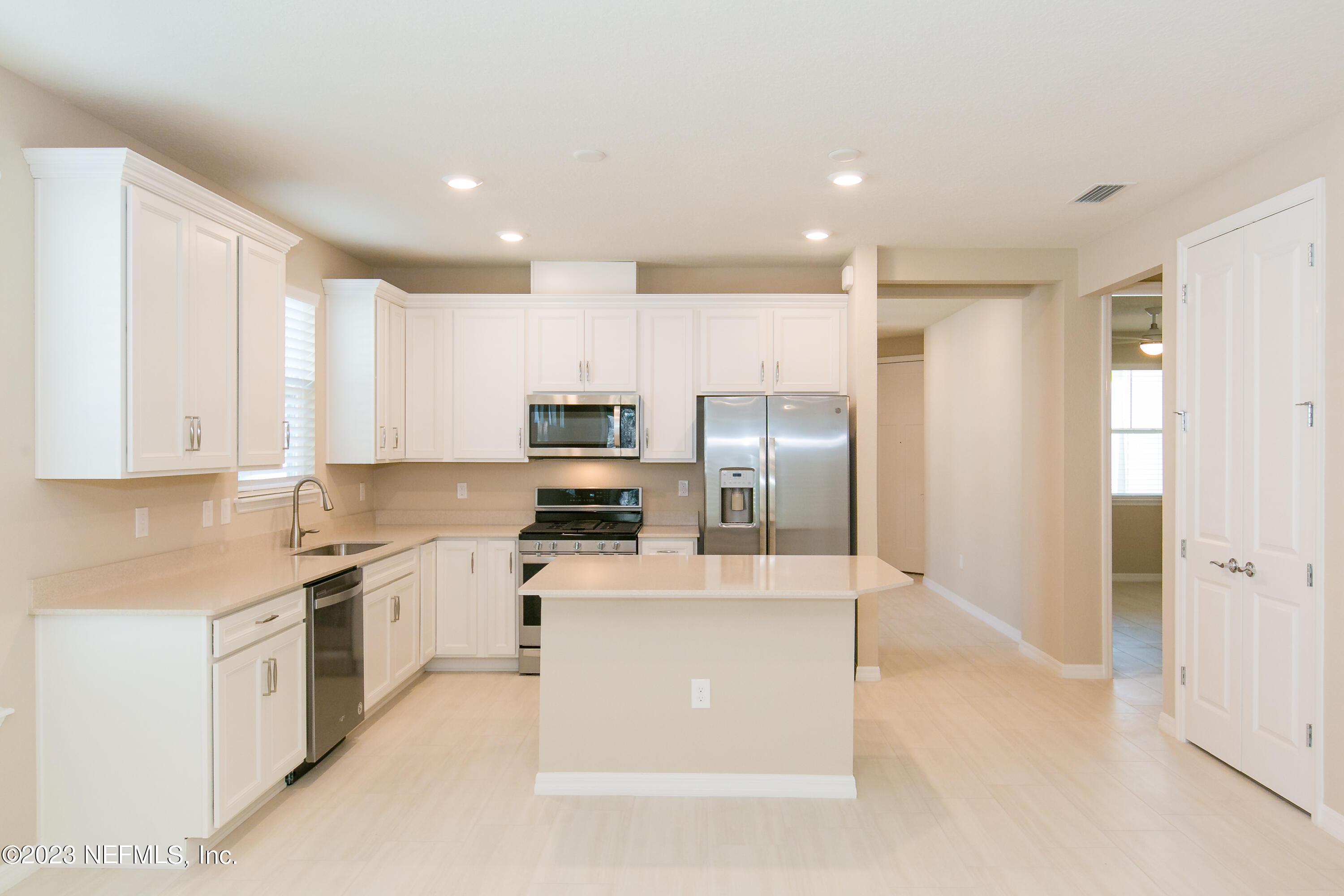 163 BROADHAVEN Drive