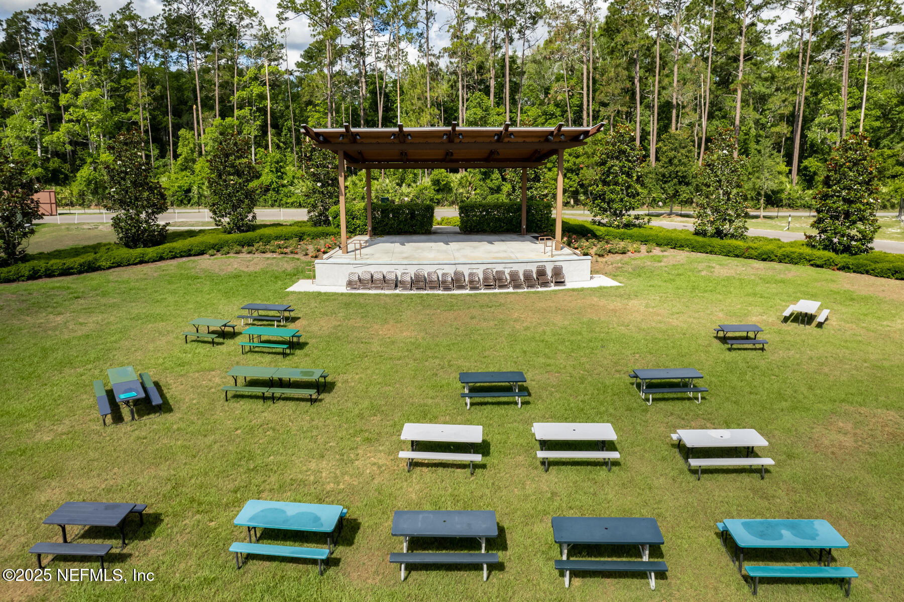 300 SHADOW RDG Trail